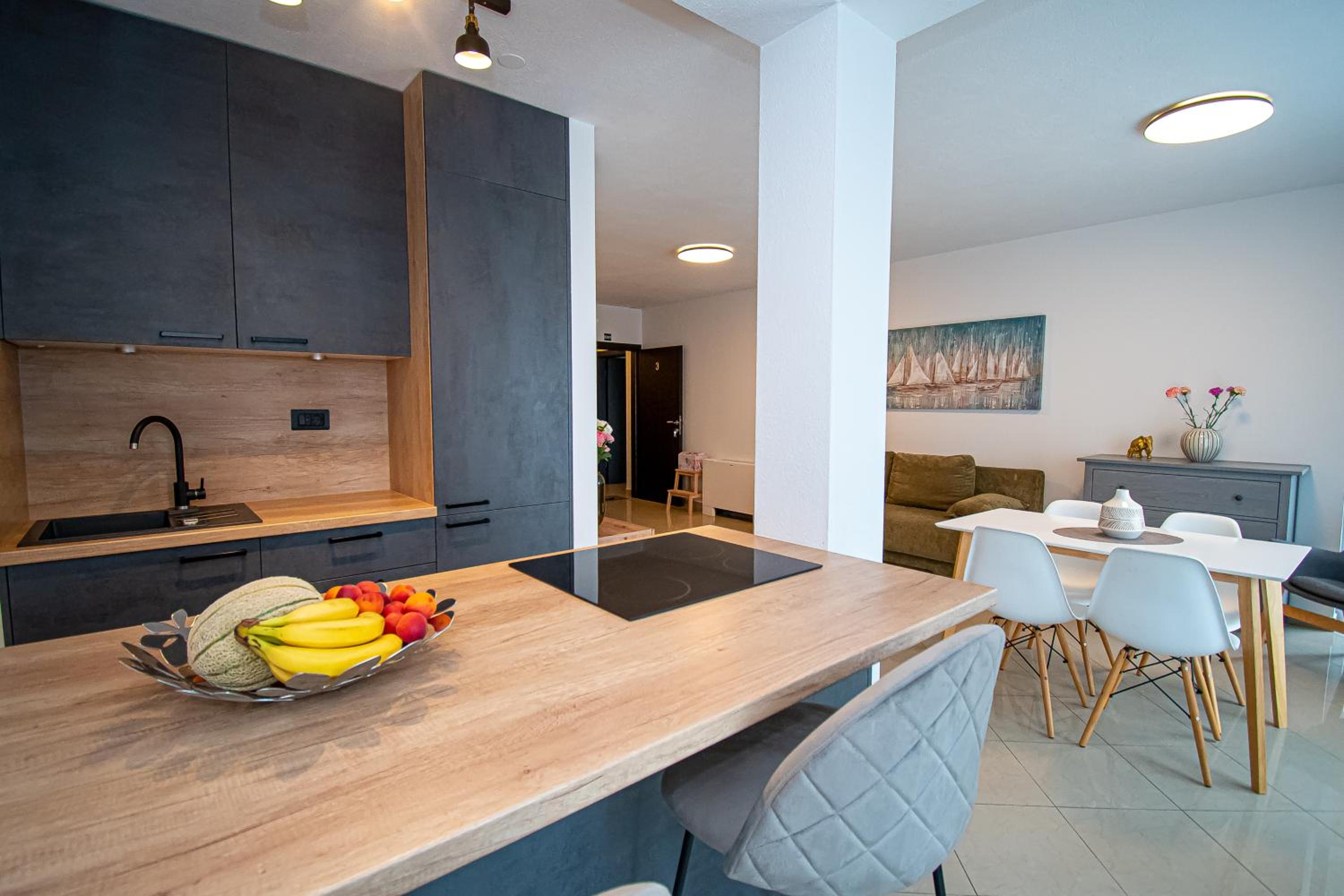 Beachfront Apartments Gabine