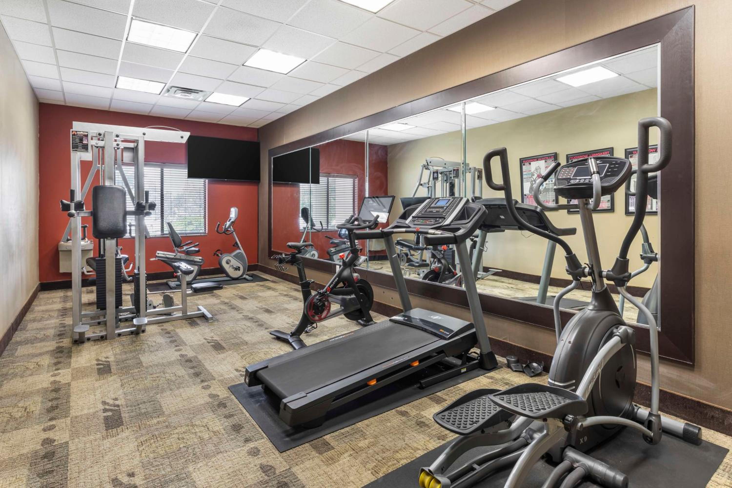 Denison Vacations - Best Western Plus Texoma Hotel  Suites - Property Image 11