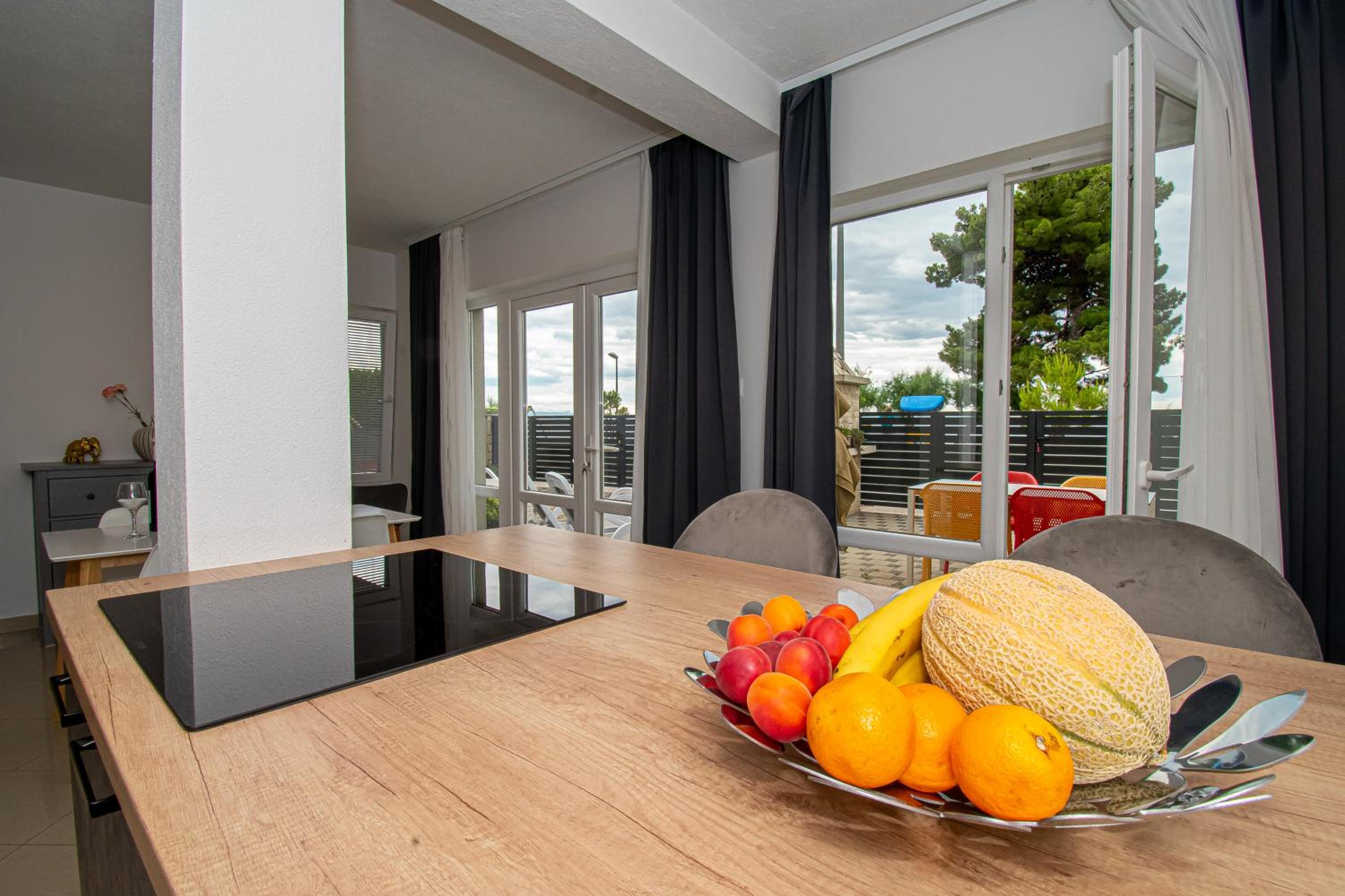 Beachfront Apartments Gabine