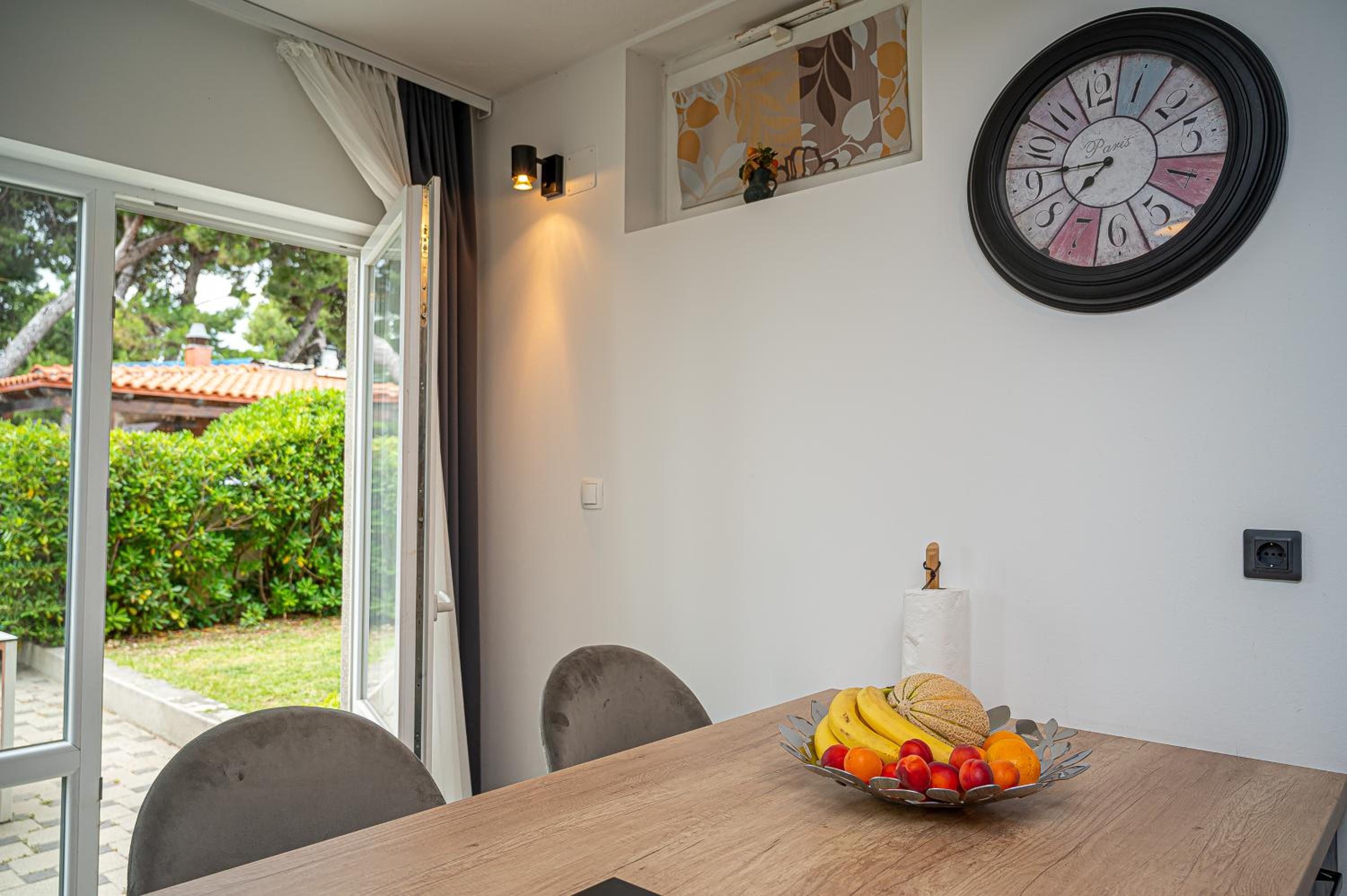 Beachfront Apartments Gabine
