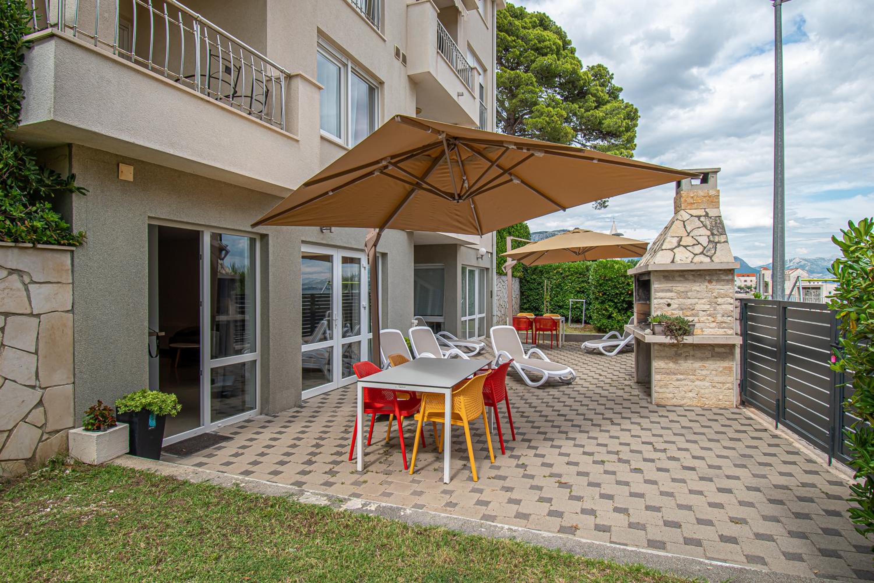 Beachfront Apartments Gabine