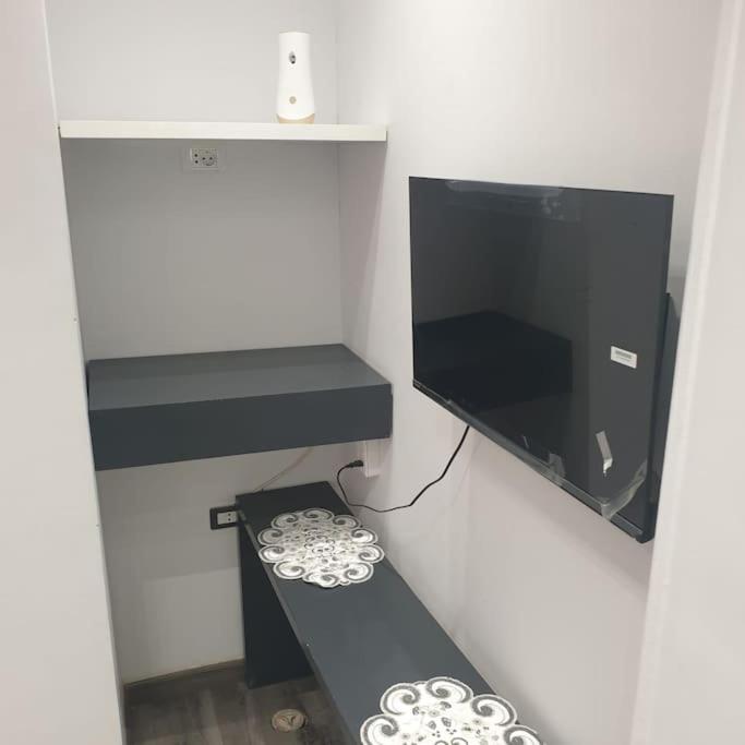 One bedroom apartment Central NC