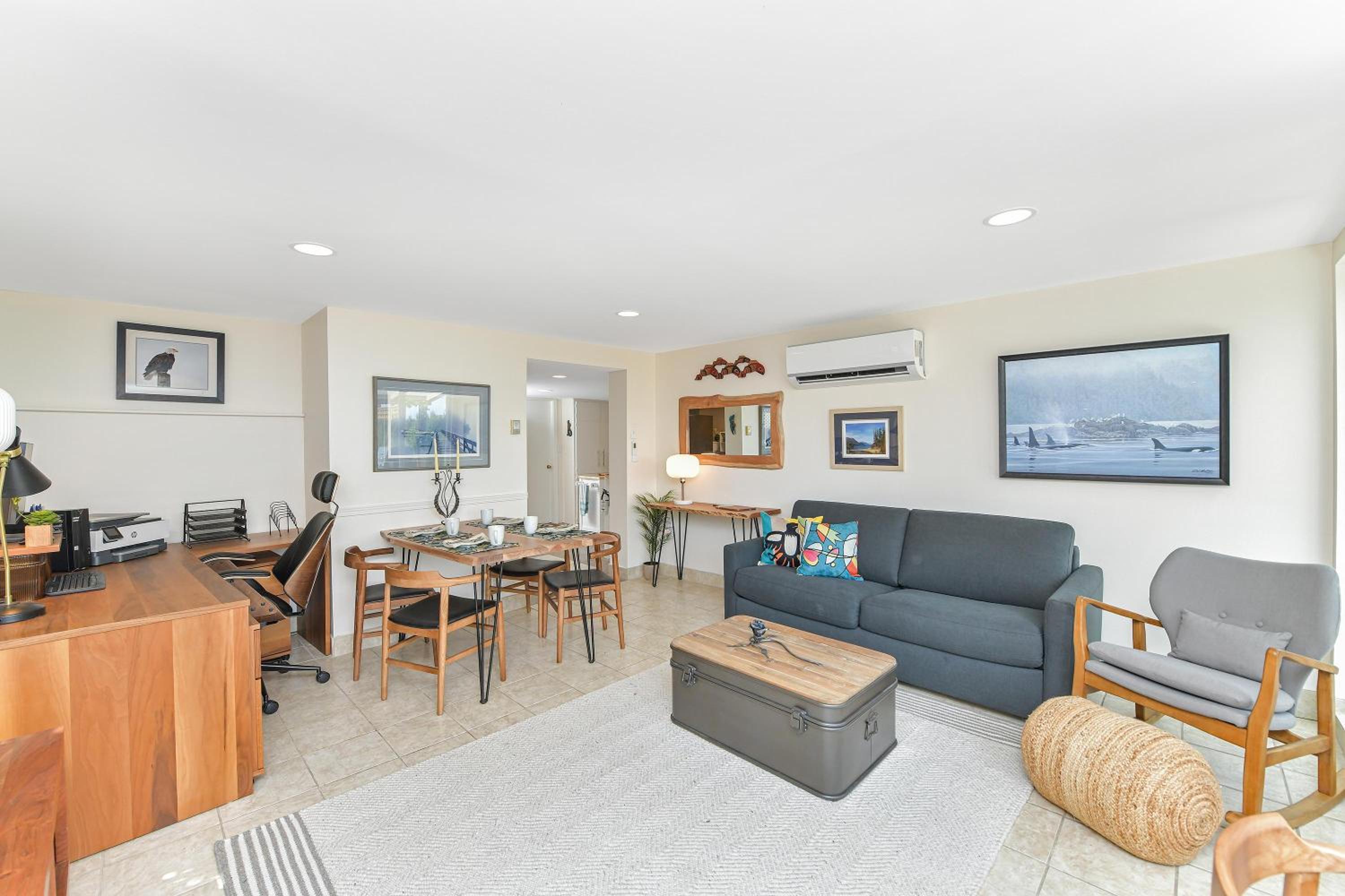 Gulf Island View Suite by EMR Vacation Rentals