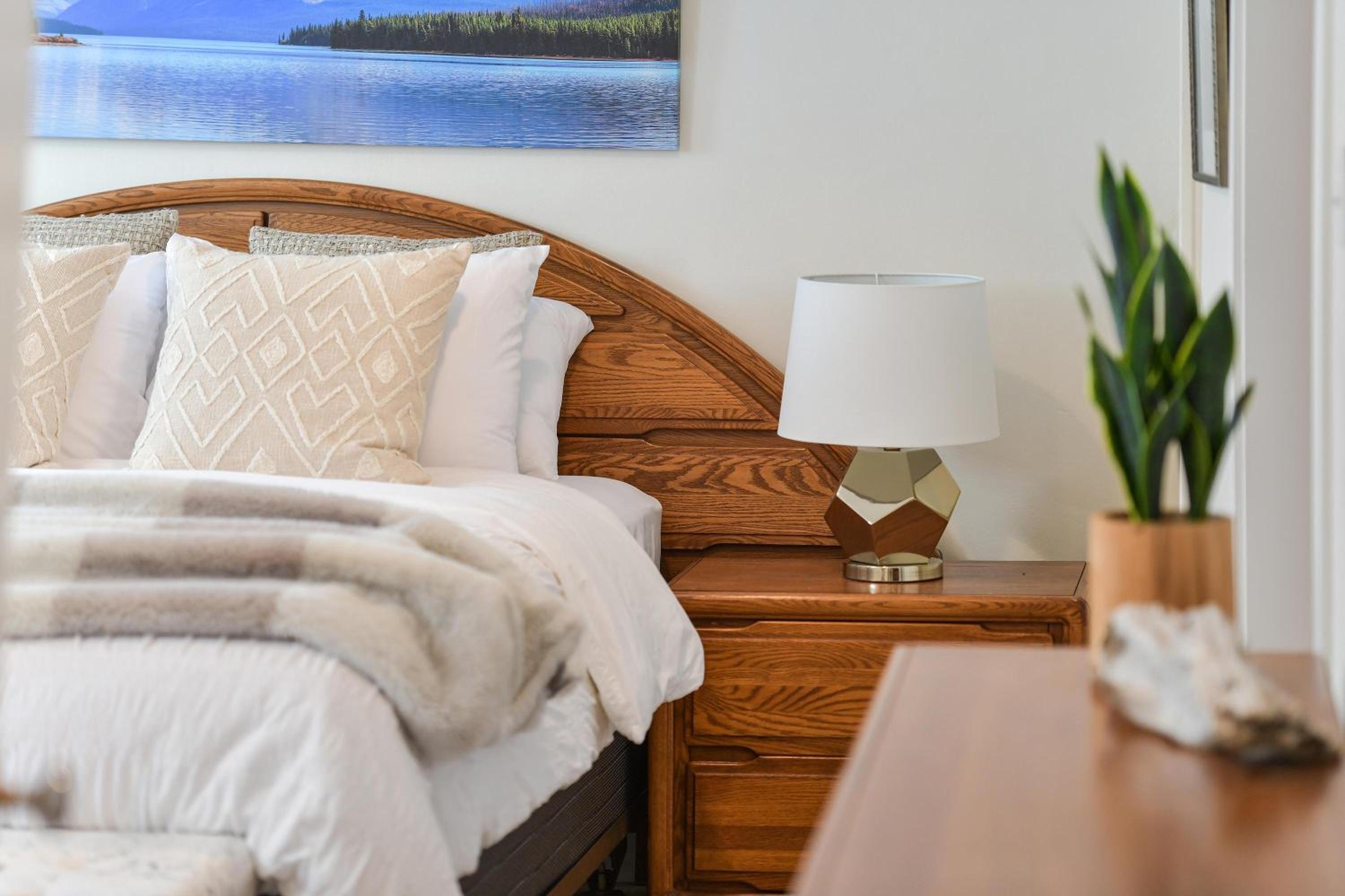 Gulf Island View Suite by EMR Vacation Rentals