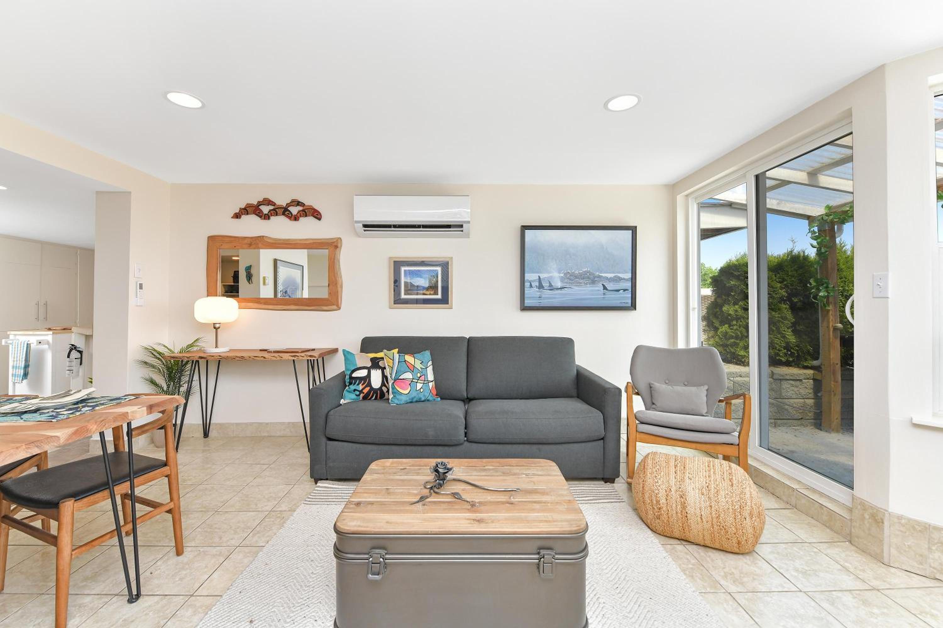 Gulf Island View Suite by EMR Vacation Rentals