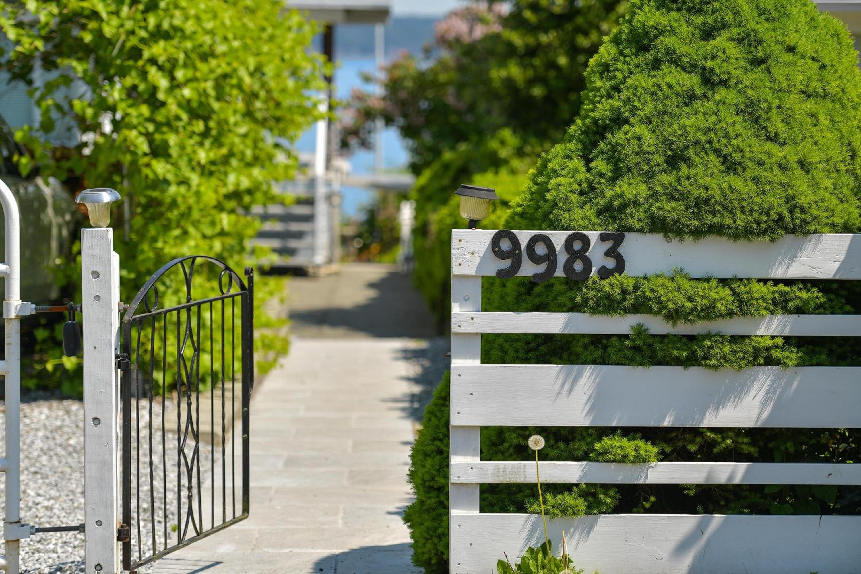 Gulf Island View Suite by EMR Vacation Rentals