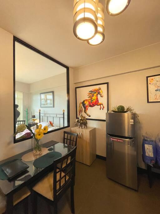 Lovely & Stylish 1BR in Mckinley Hill with View view 3