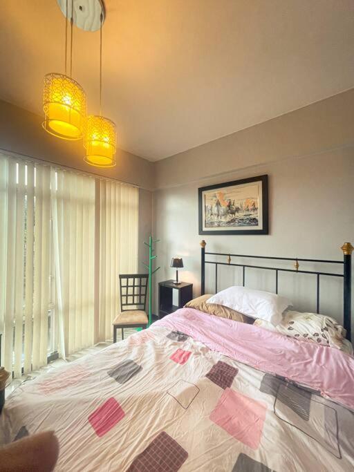 Lovely & Stylish 1BR in Mckinley Hill with View view 4