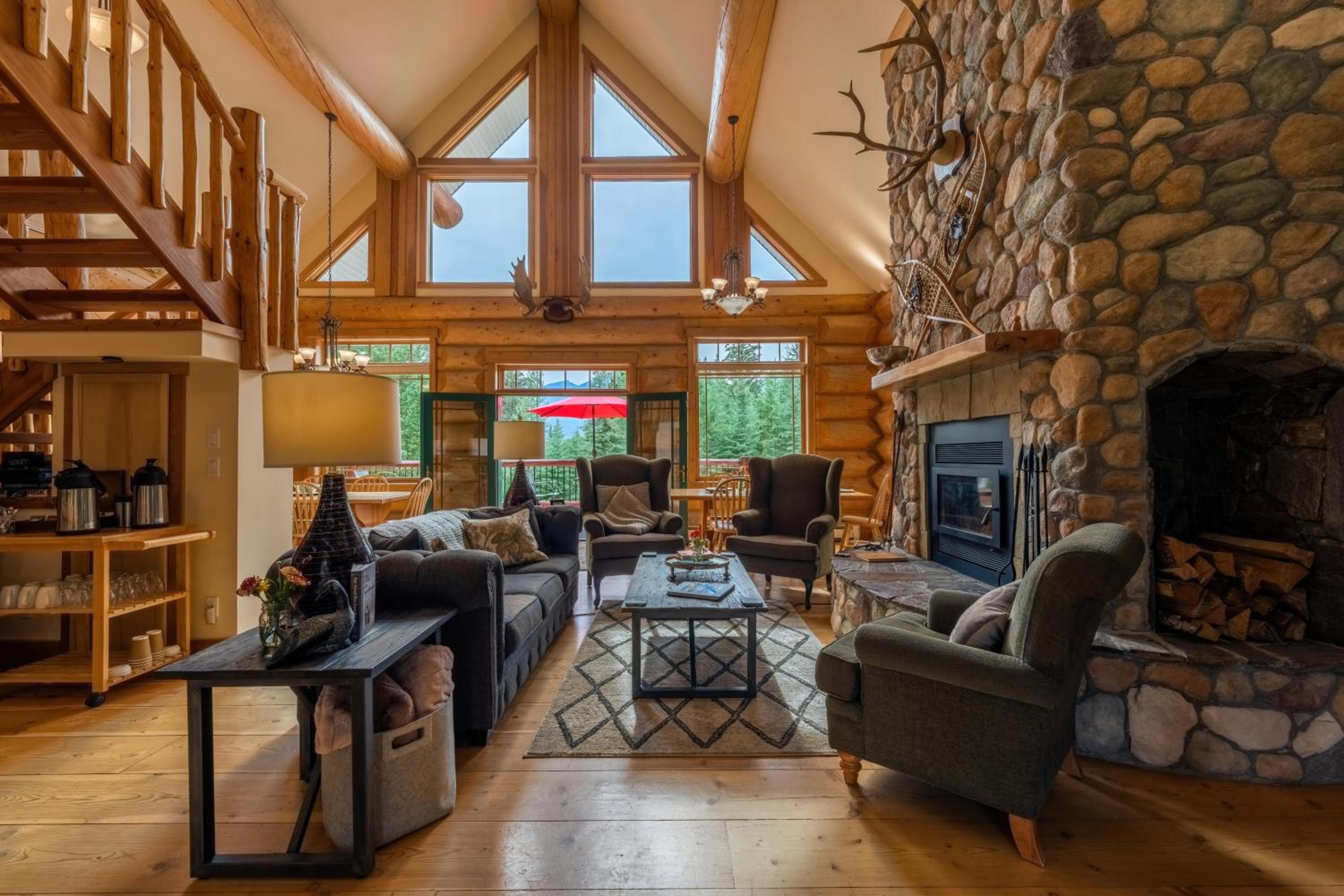 Golden Vacations - Moberly Lodge - Property Image 9