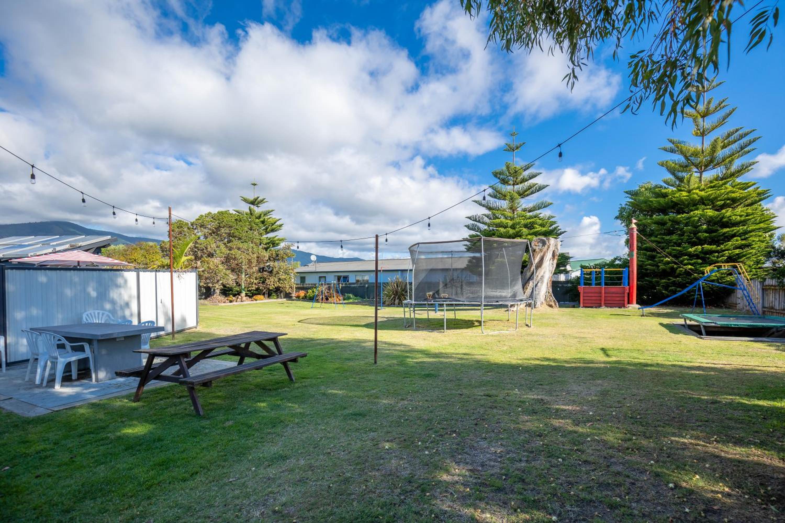 ASURE Fountain Resort Motel view 4