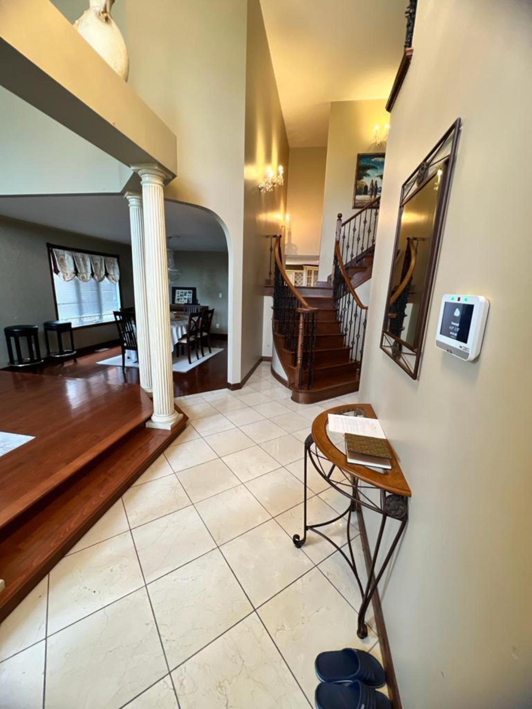 Hotel/Home