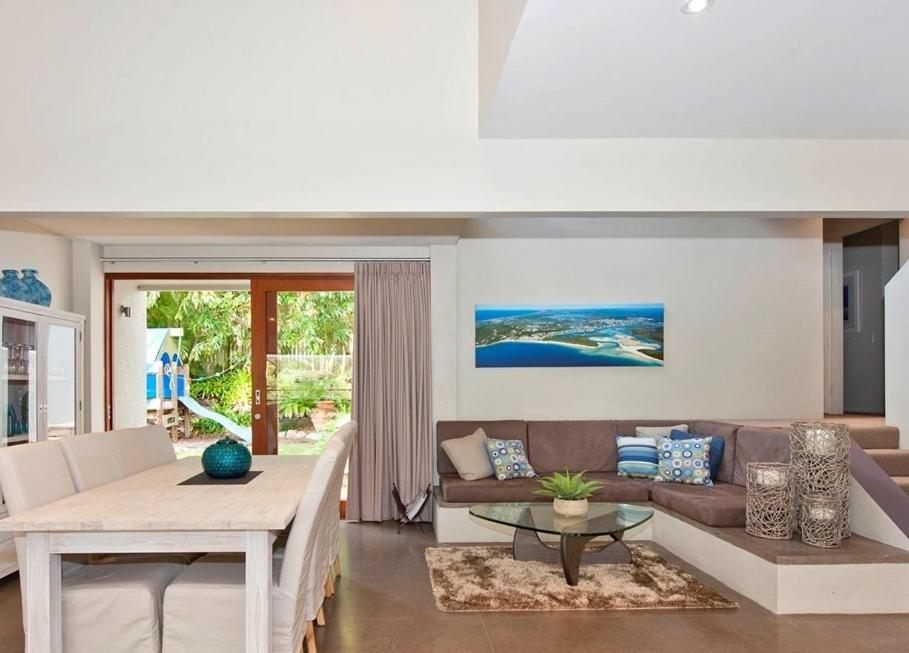 Sunshine Beach Retreat, Pool, Backyard
