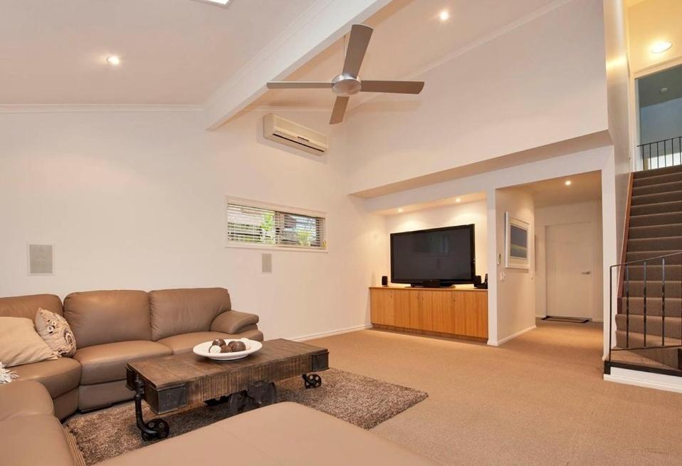 Sunshine Beach Retreat, Pool, Backyard
