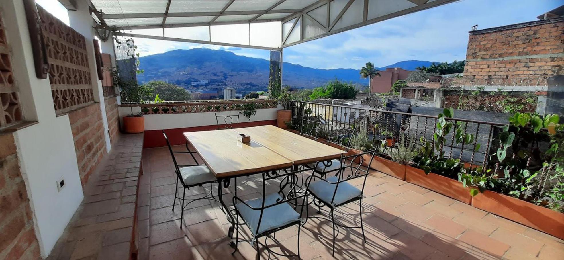Villa del Prado