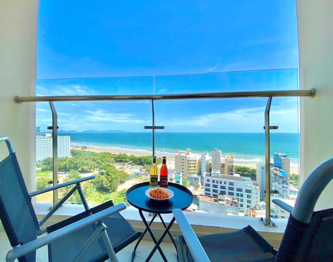 Nice Oasky Sea View Apartment in Vung Tau