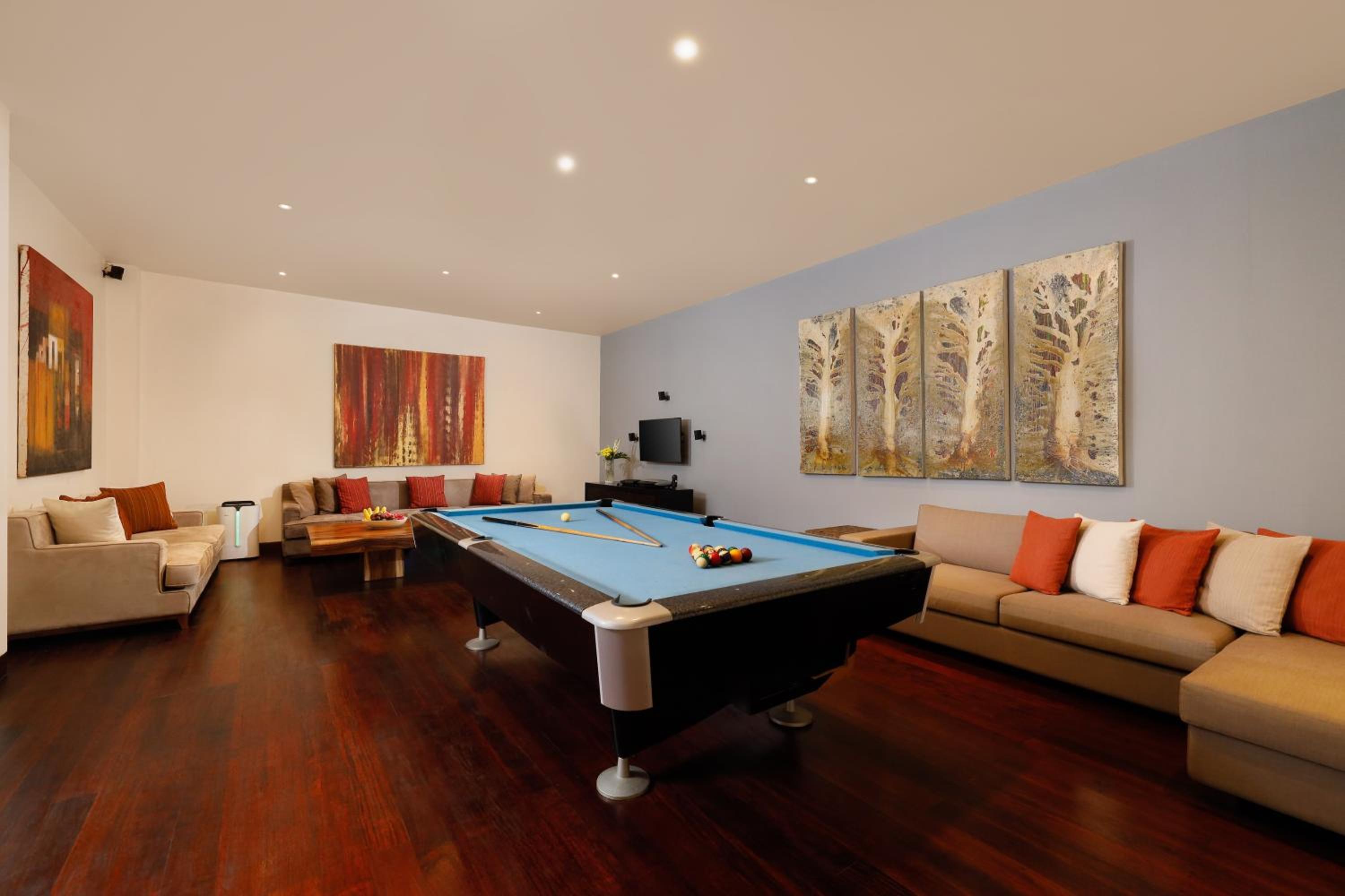 lounge