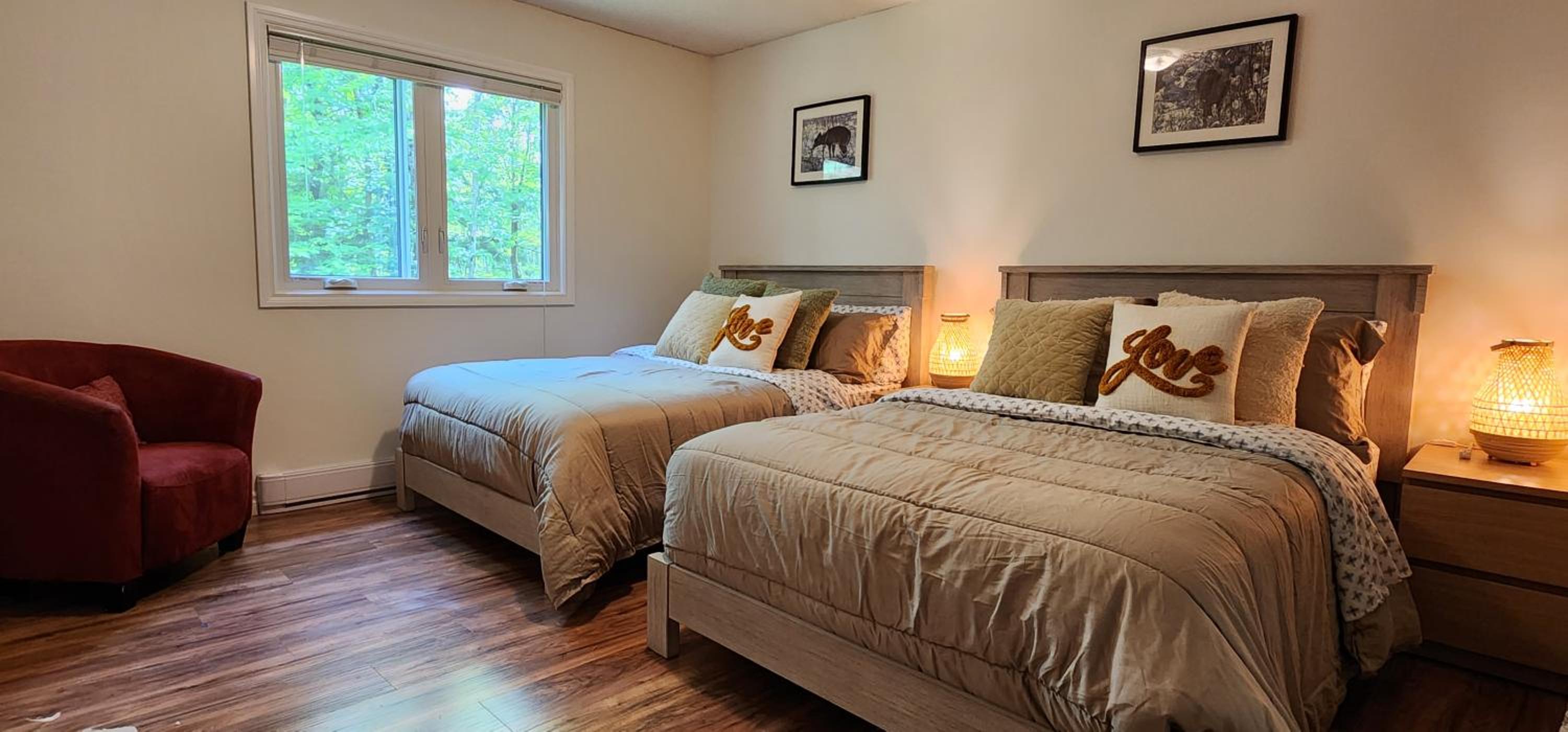 Private 5 BR Muskoka Cottage Firepit+BBQ+Wi-Fi