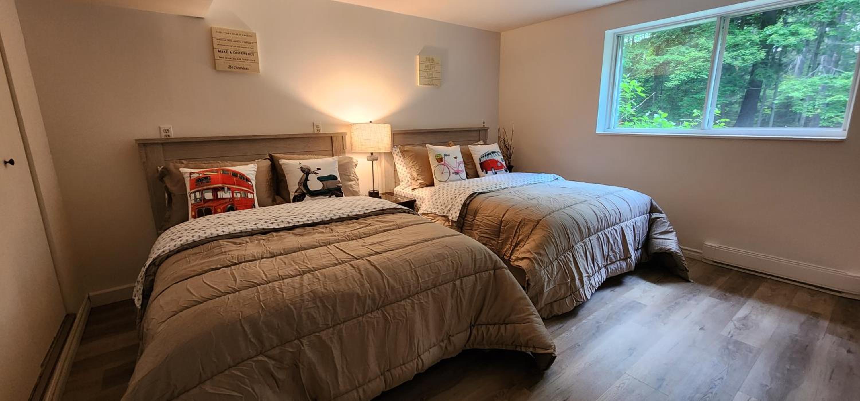 Private 5 BR Muskoka Cottage Firepit+BBQ+Wi-Fi