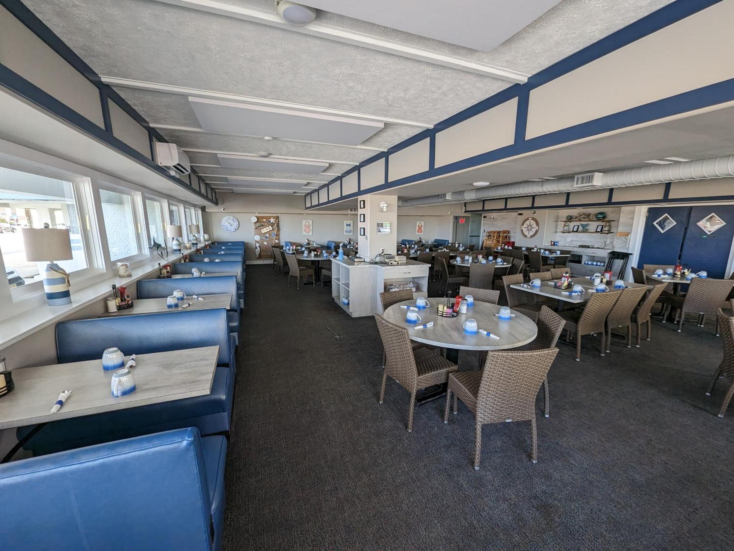 Admiral Resort Motel