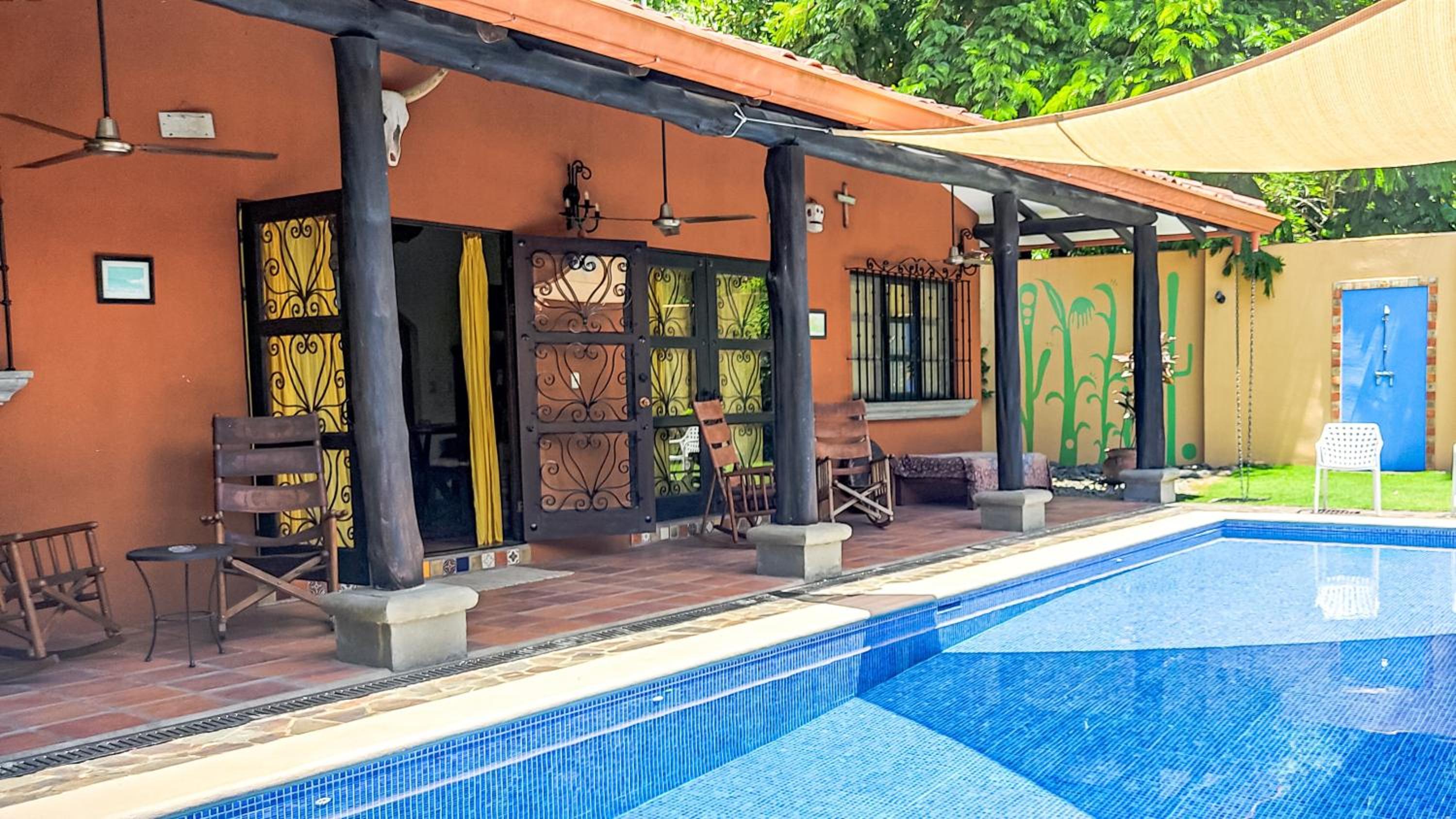 Villa Helena Hermosa private 5-bdr resort pool