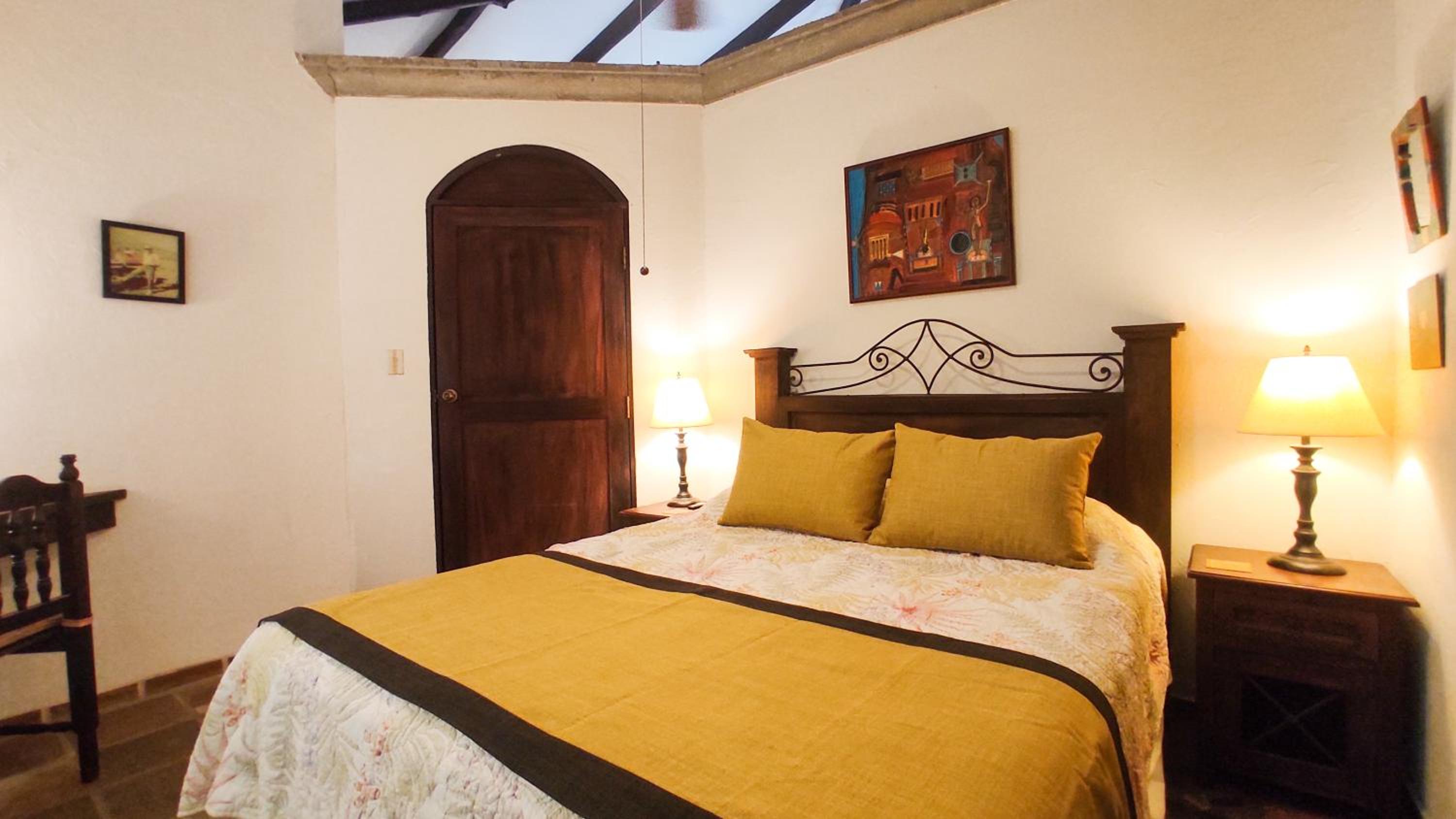 Villa Helena Hermosa private 5-bdr resort pool