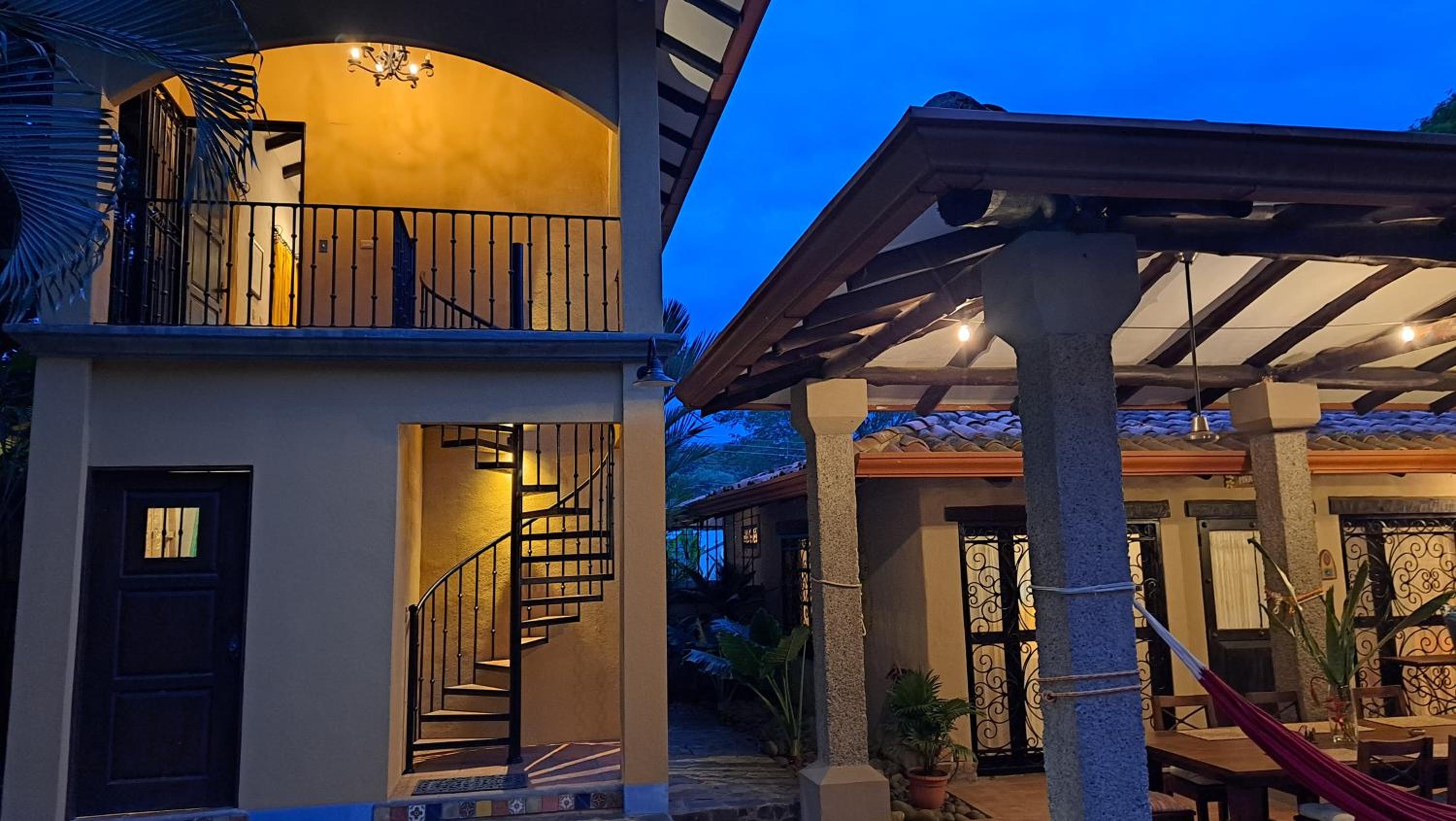 Villa Helena Hermosa private 5-bdr resort pool
