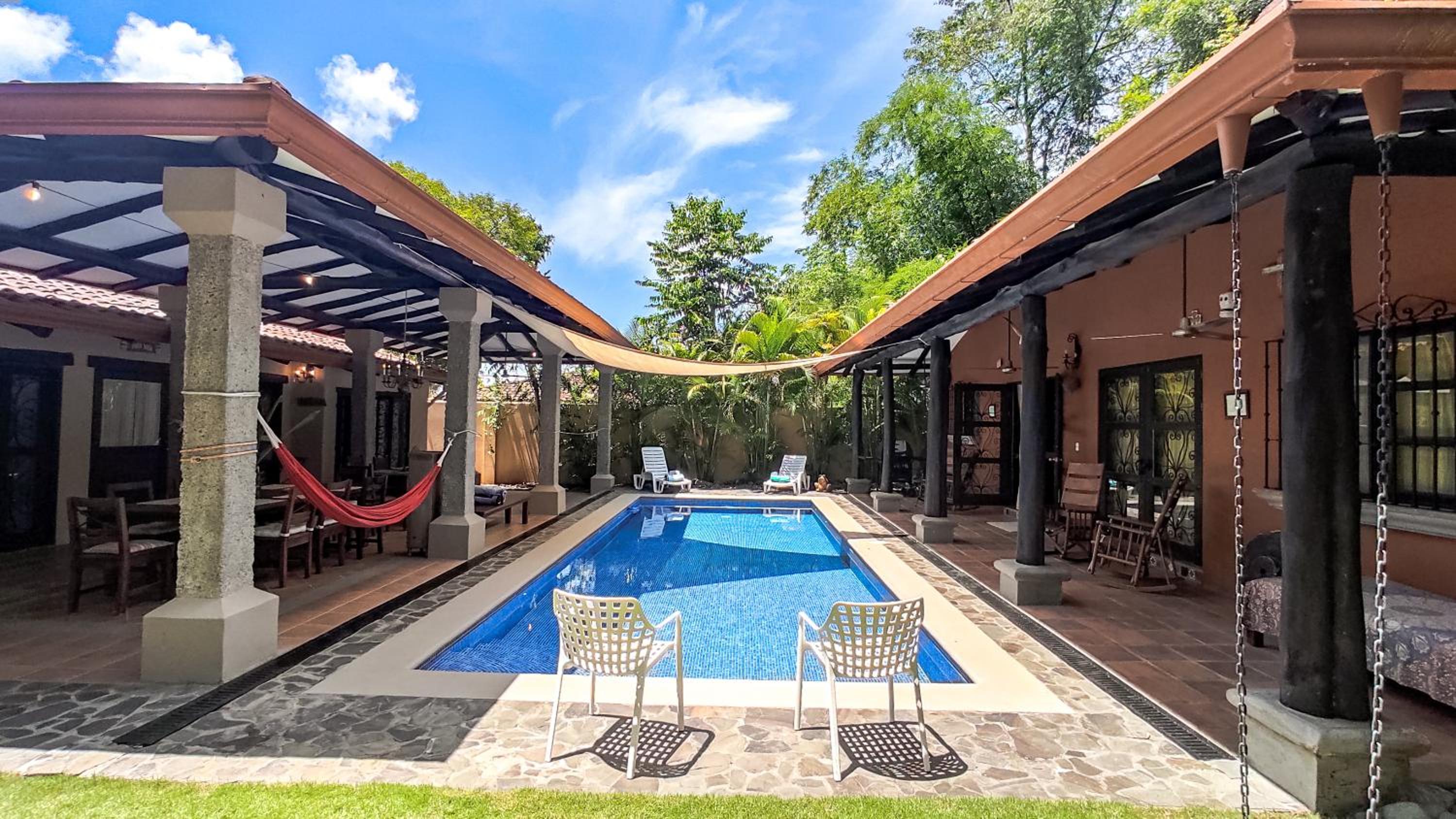Villa Helena Hermosa private 5-bdr resort pool