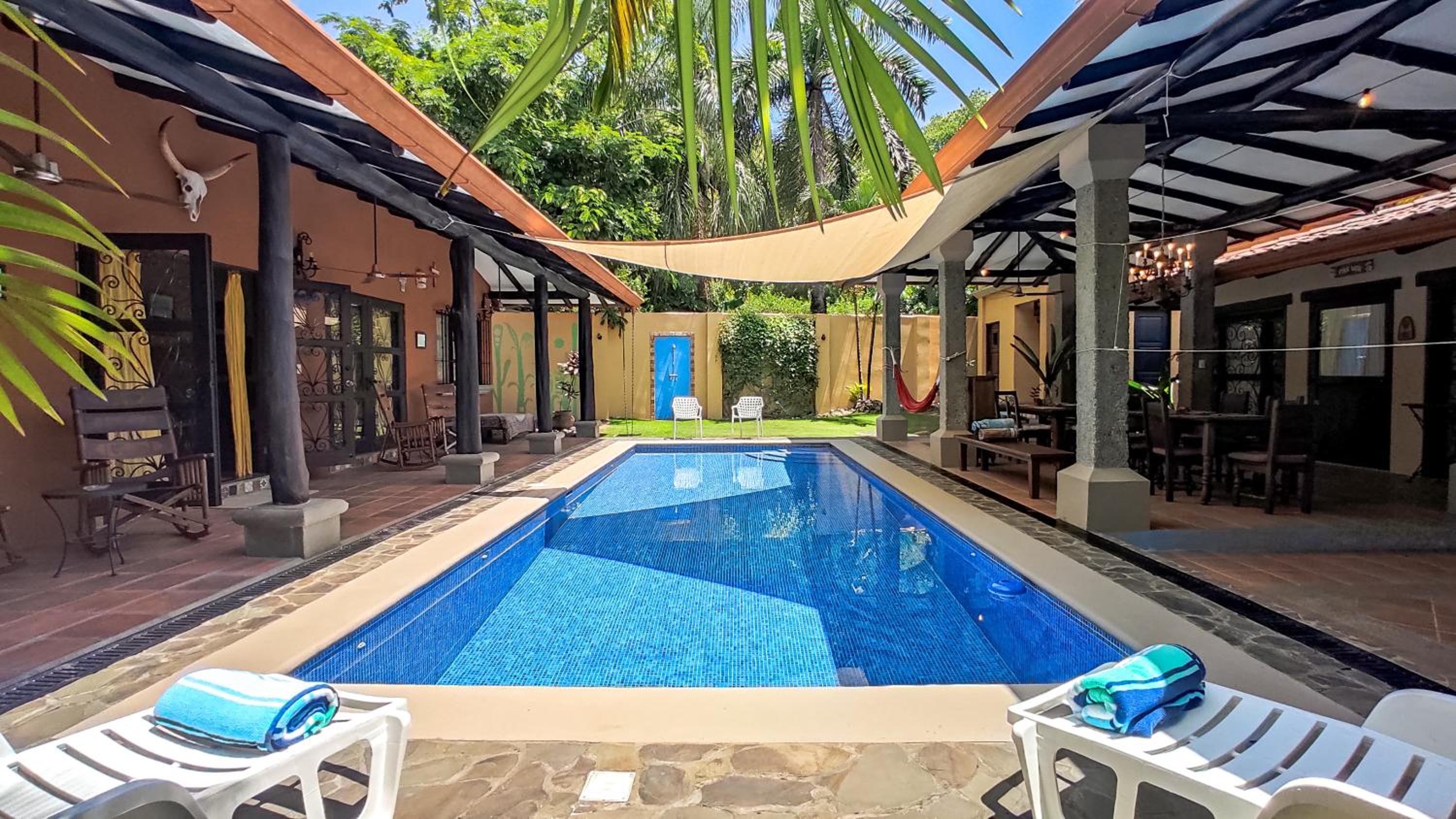 Villa Helena Hermosa private 5-bdr resort pool