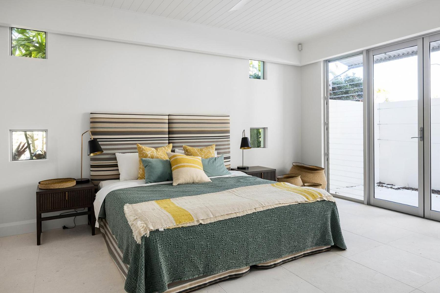 Iluka, Luxurious Riverfront Retreat