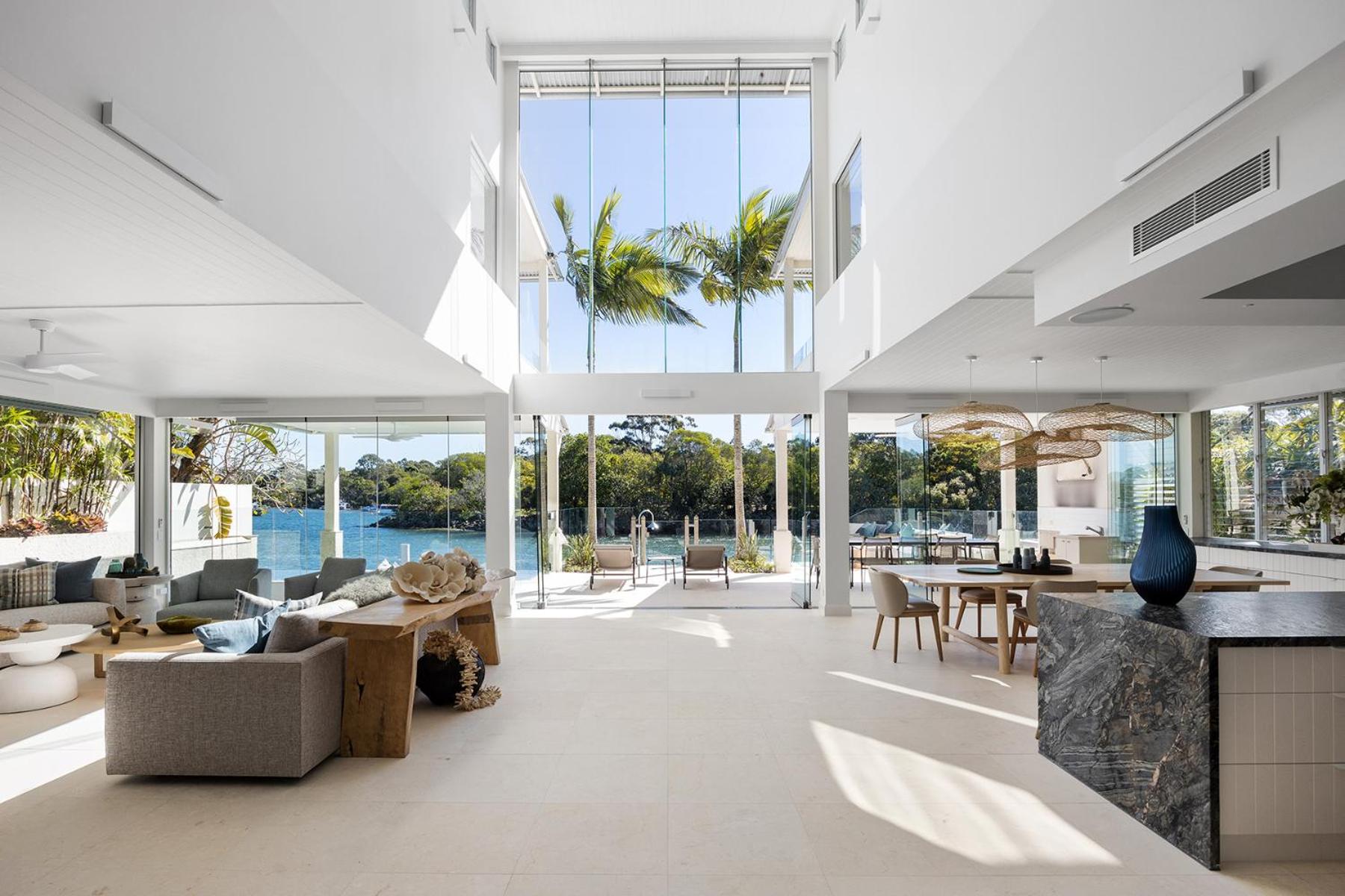 Iluka, Luxurious Riverfront Retreat