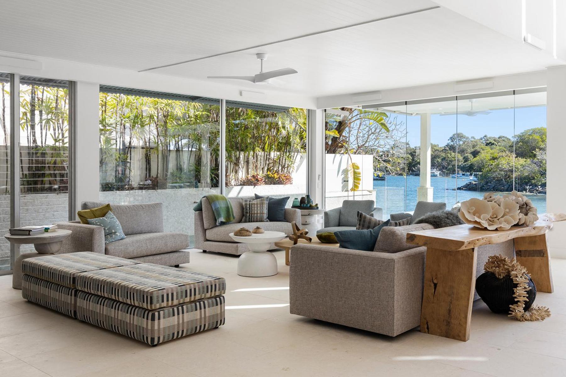 Iluka, Luxurious Riverfront Retreat