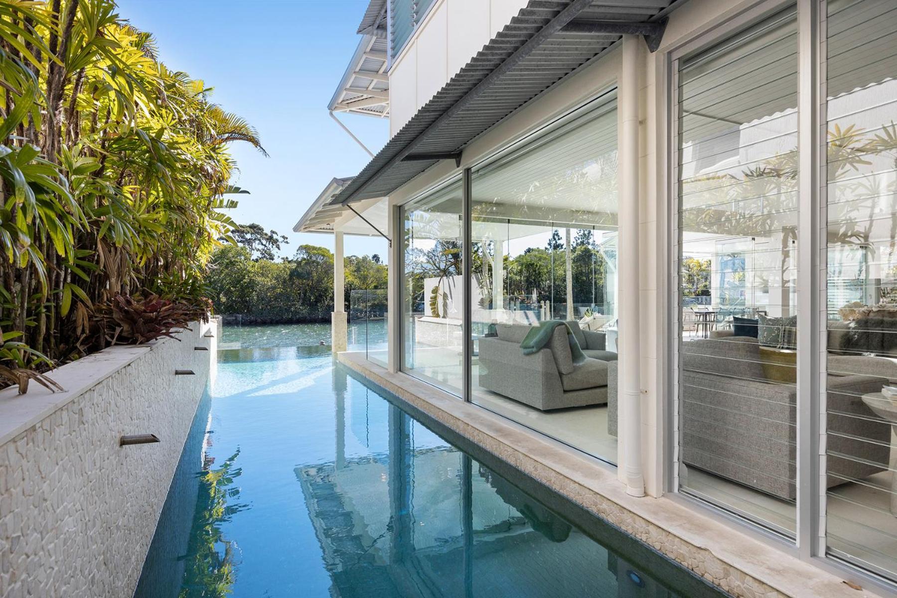 Iluka, Luxurious Riverfront Retreat