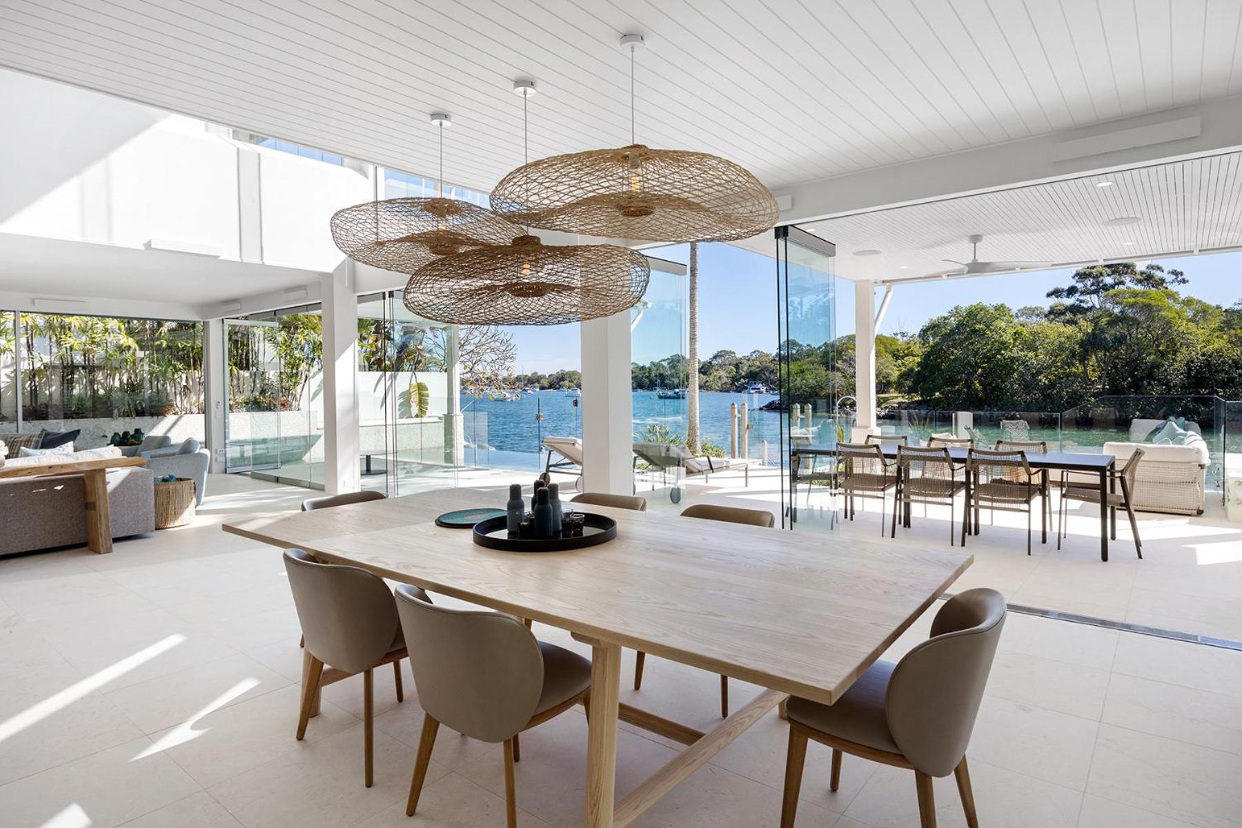 Iluka, Luxurious Riverfront Retreat