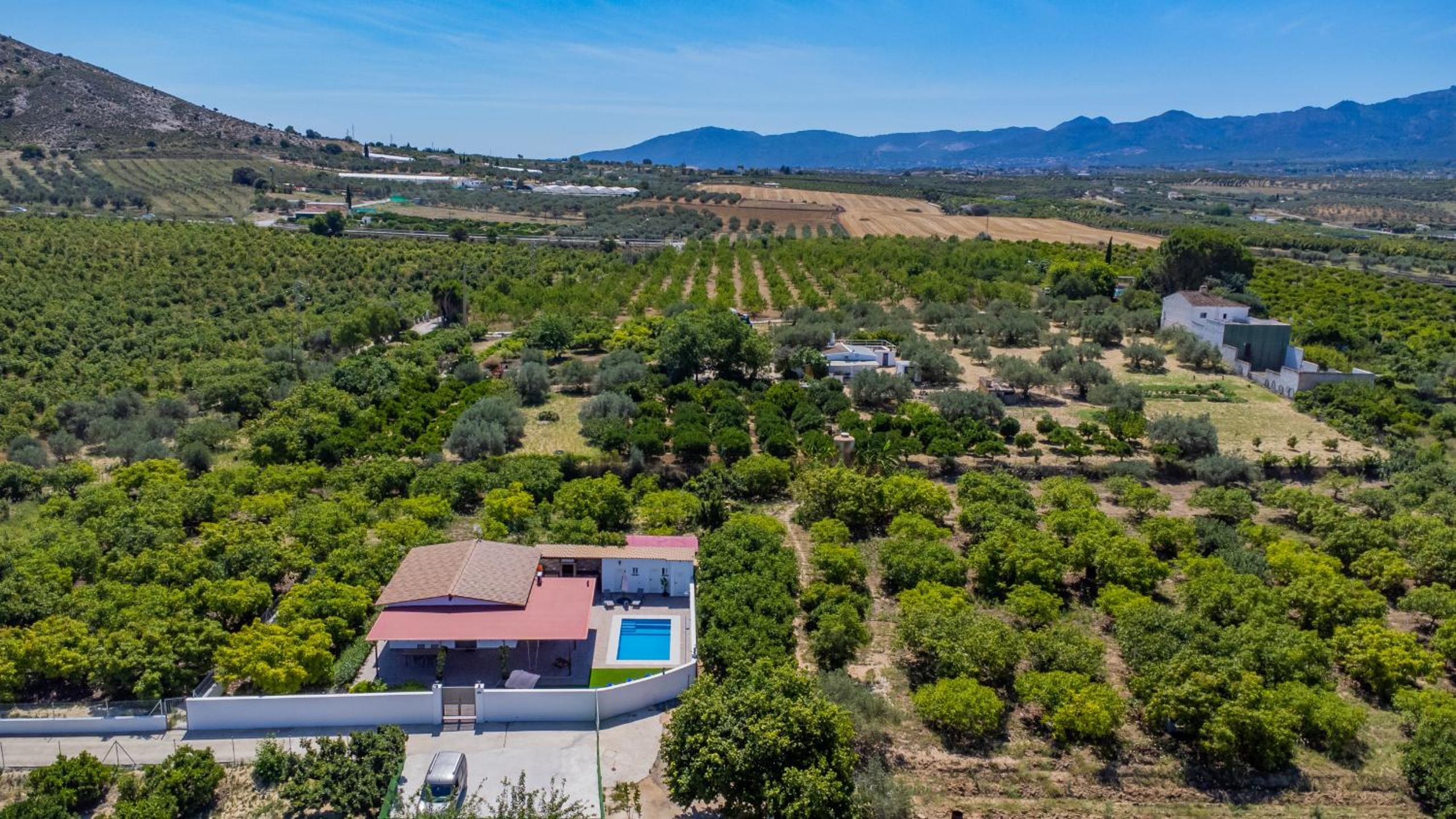 Cubo's Villa Marifran