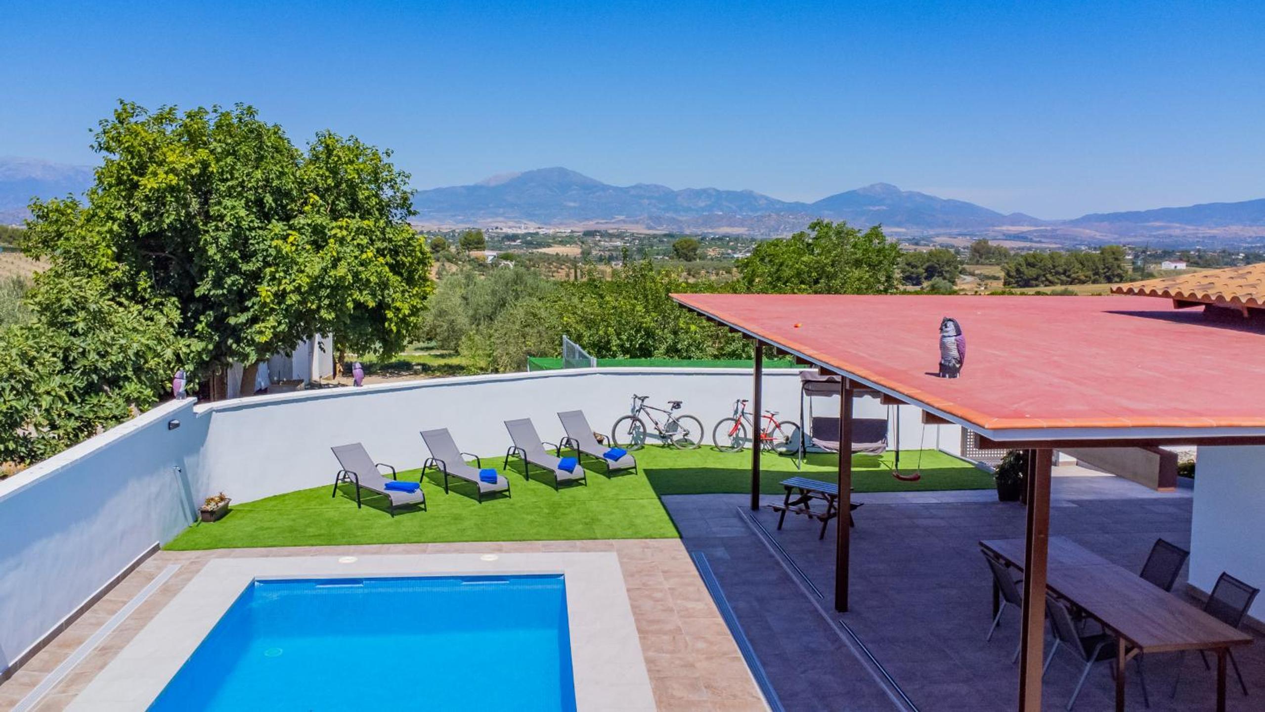Cubo's Villa Marifran
