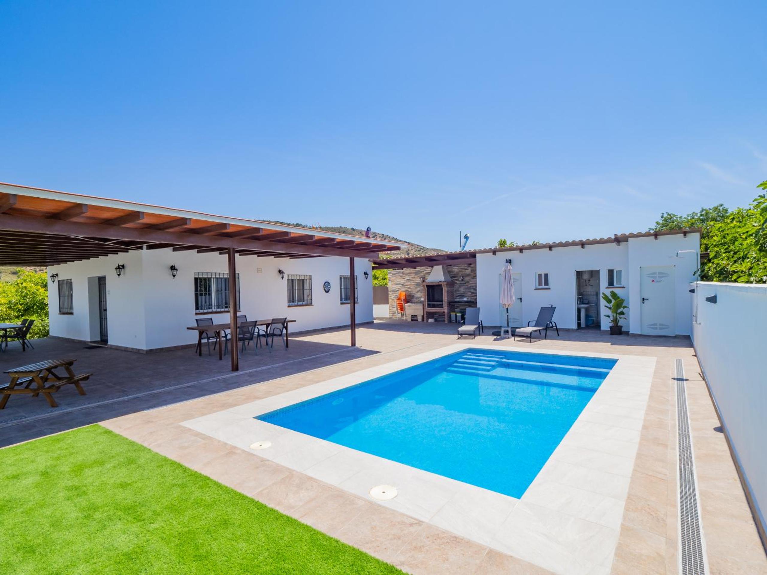 Cubo's Villa Marifran