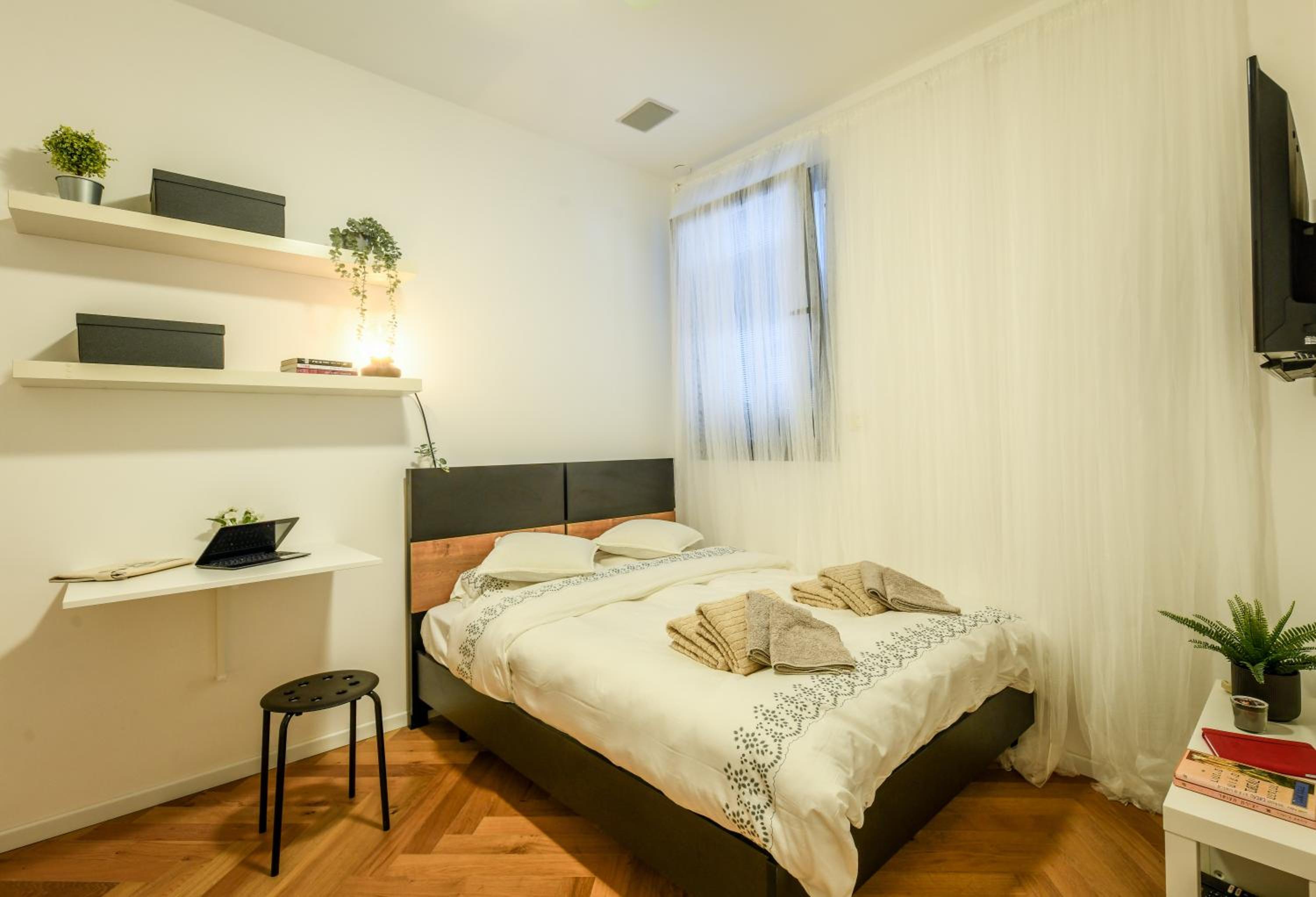 Stunning Modern Studio in Netanya from the beach