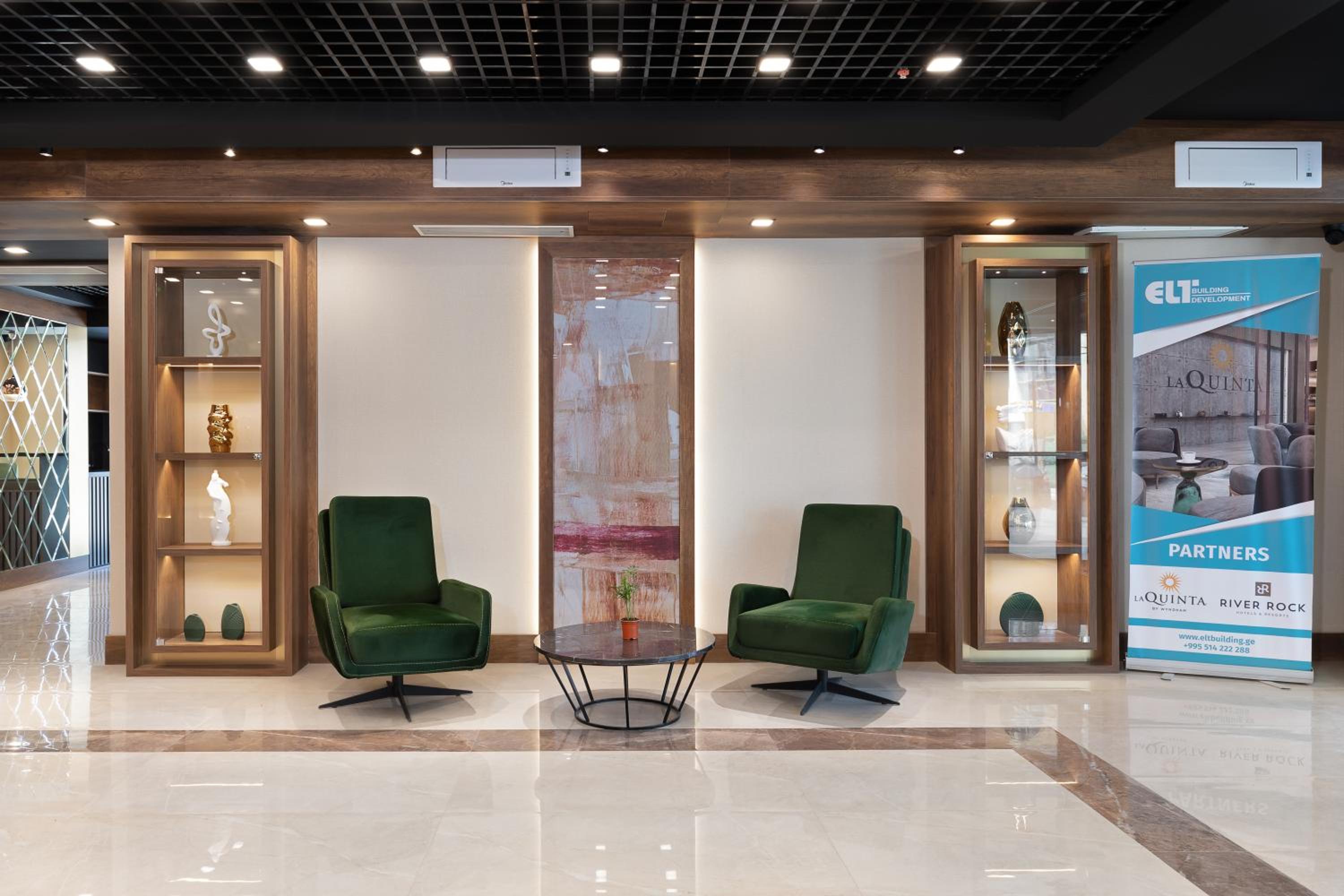 Wyn Residence Batumi view 3