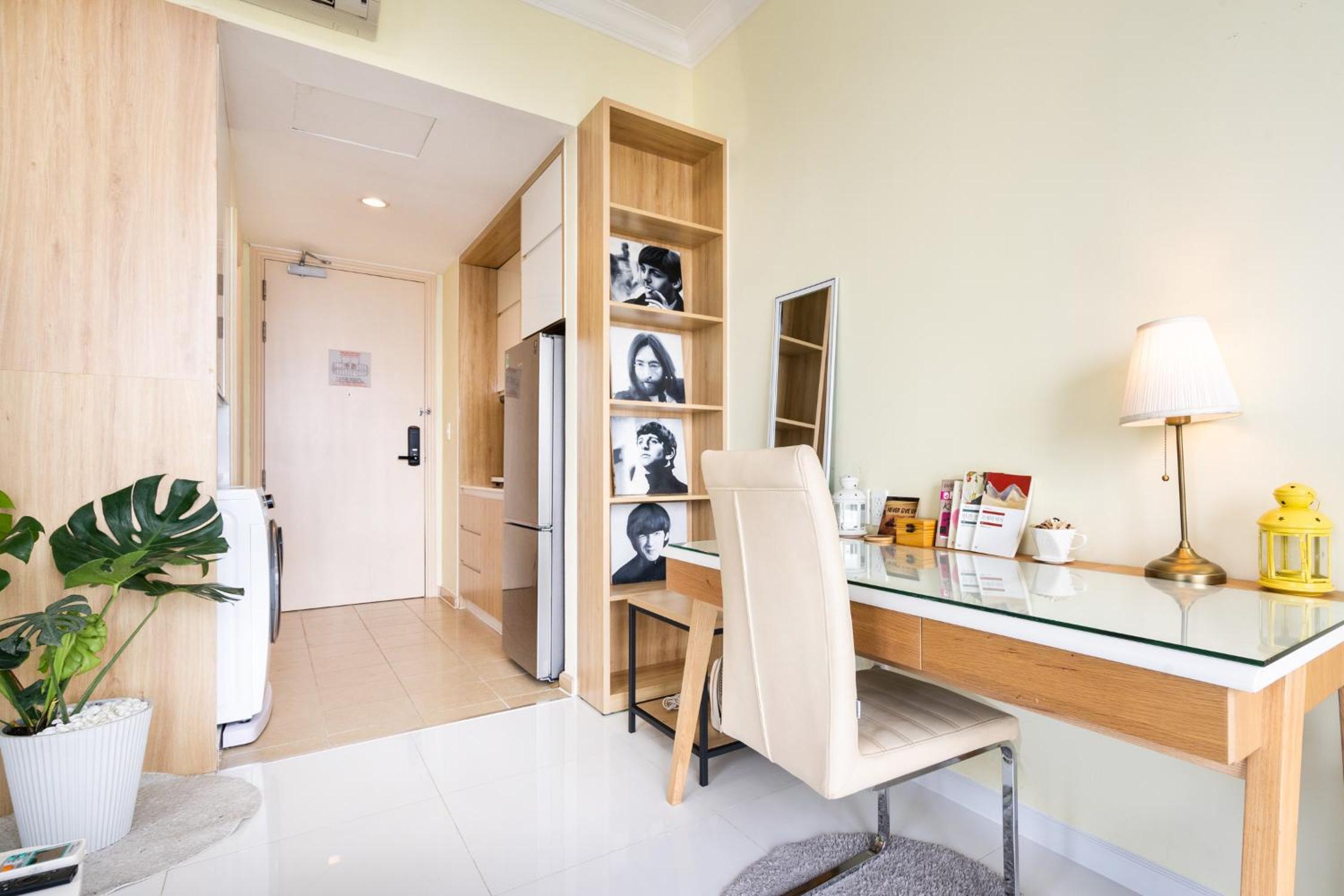 Melody Apartment - The Manor 2 Building