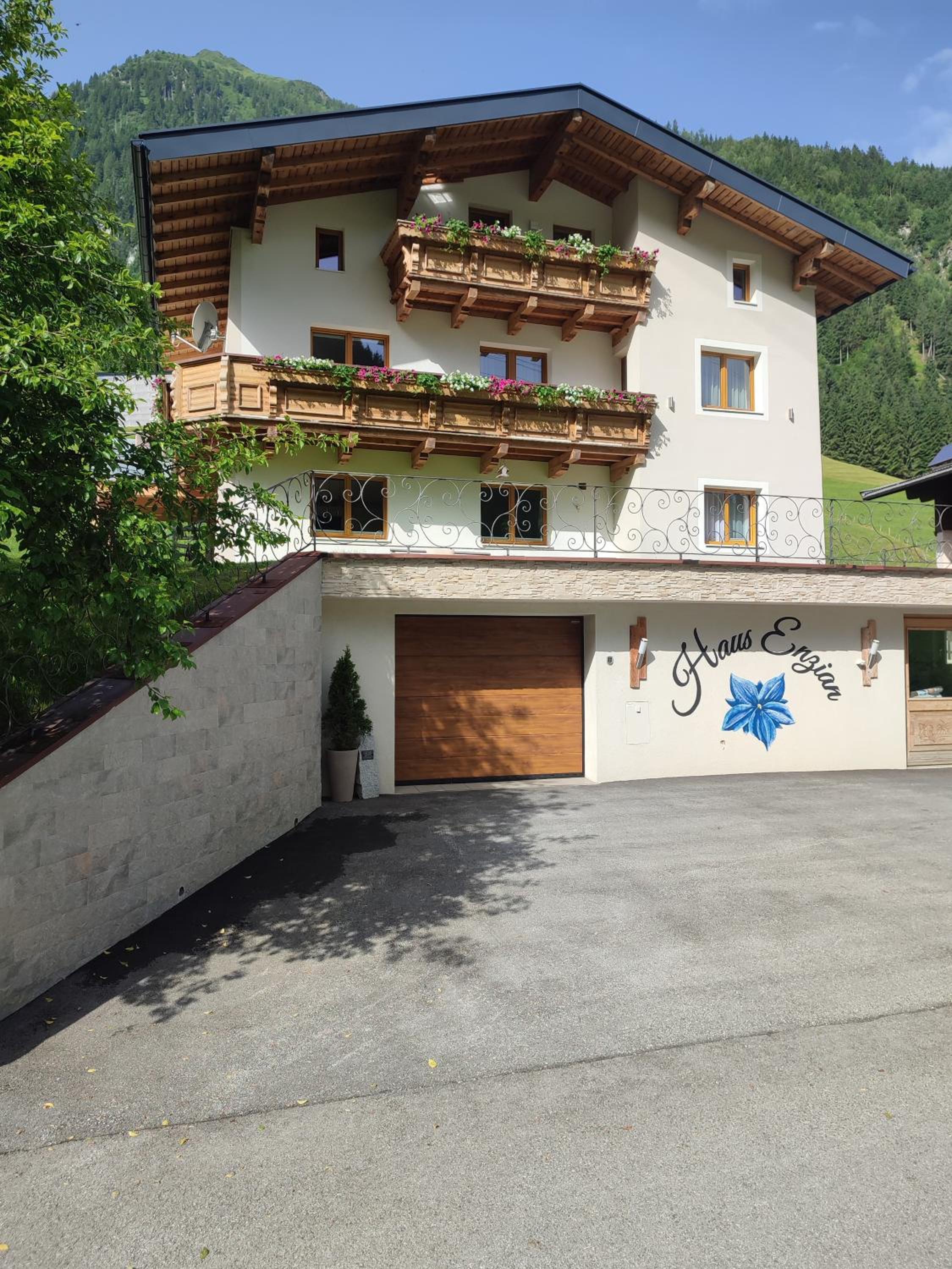 Haus Enzian