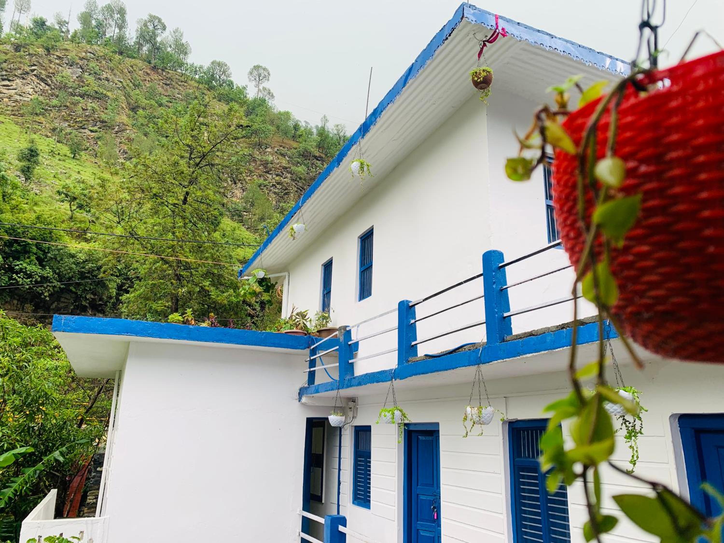 La Riviere Waterfront A Traditional Stay view 5