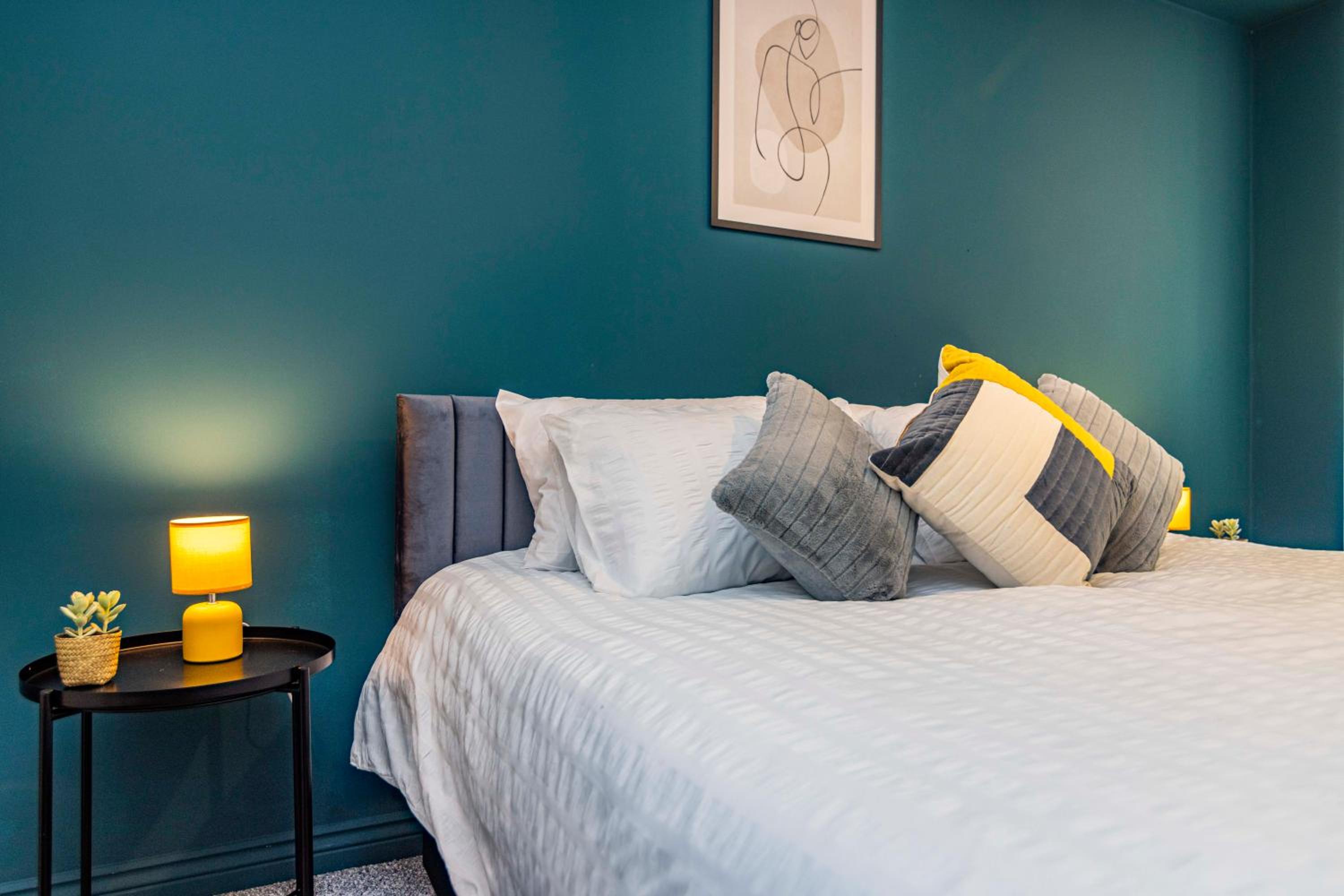 Fantastic Apartment, Short Distance from City Centre, Free Parking view 3