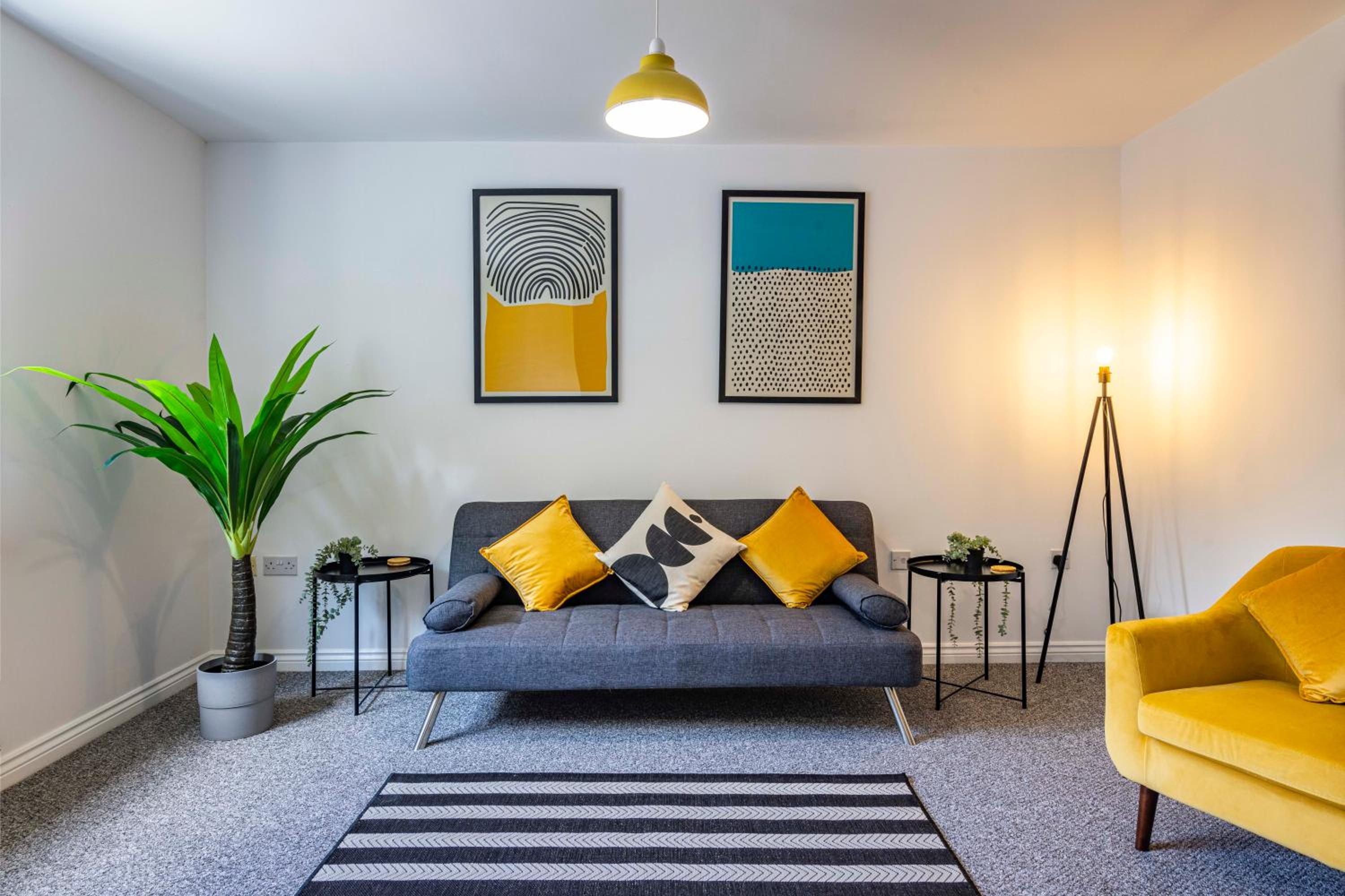 Fantastic Apartment, Short Distance from City Centre, Free Parking view 4