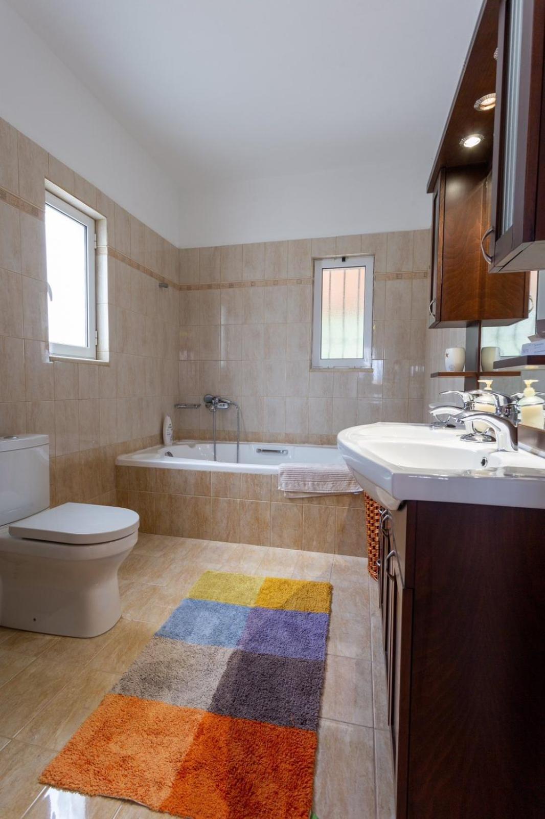 VILLA SISSY CAREFREE VACATIONSΘΕ view 5
