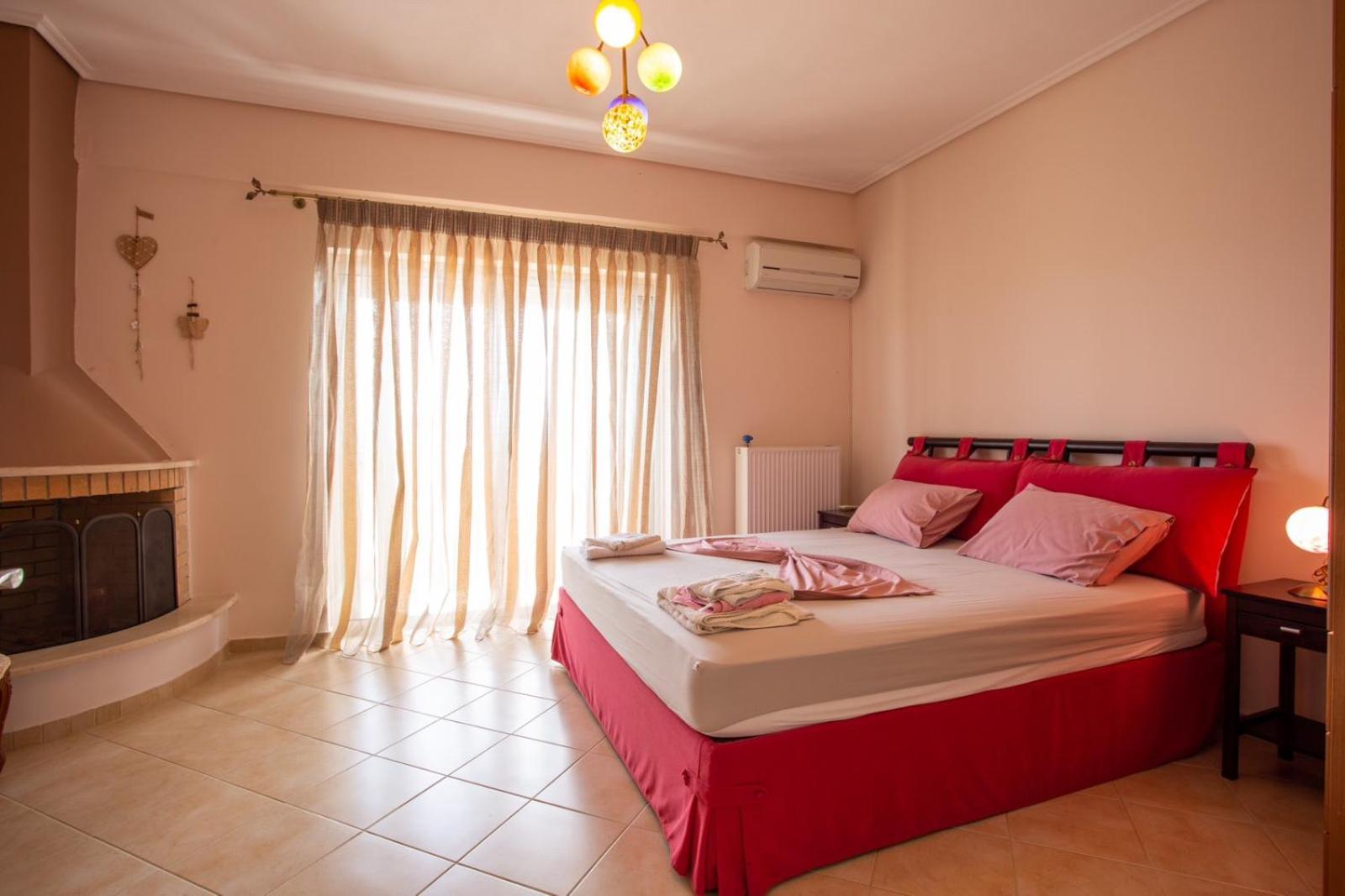 VILLA SISSY CAREFREE VACATIONSΘΕ view 4