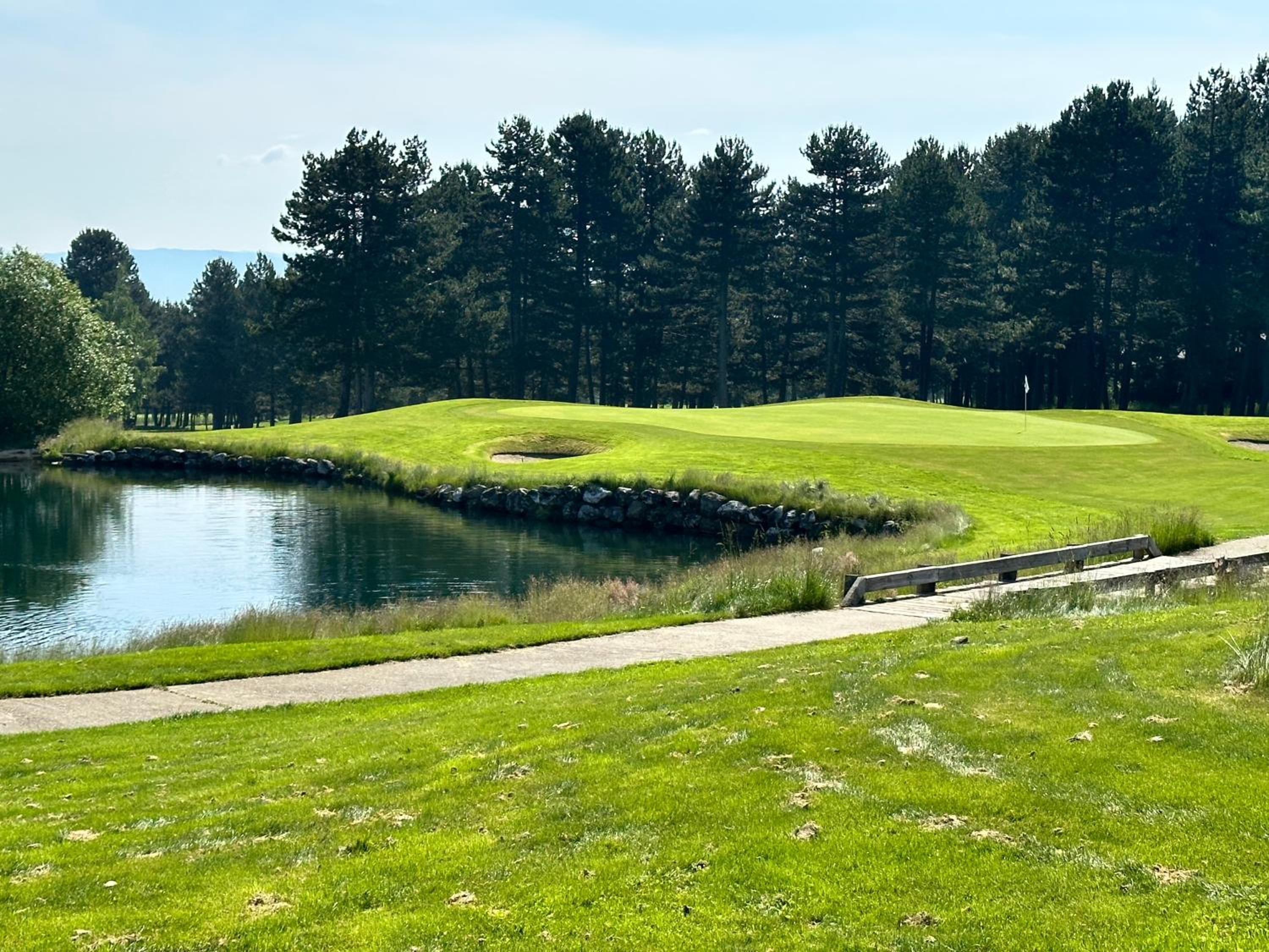 Pirin Golf & Spa Greenside Studio