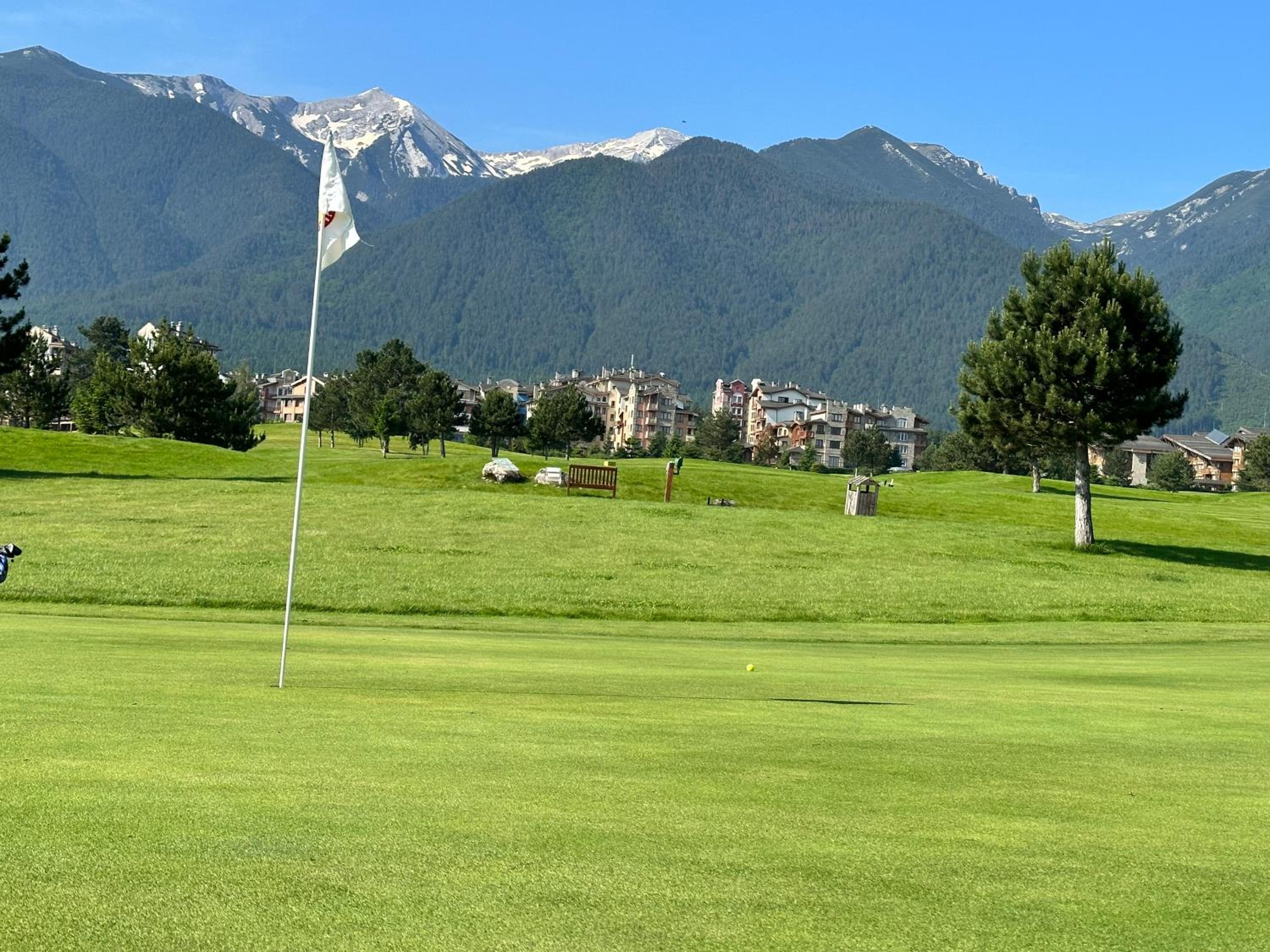 Pirin Golf & Spa Greenside Studio