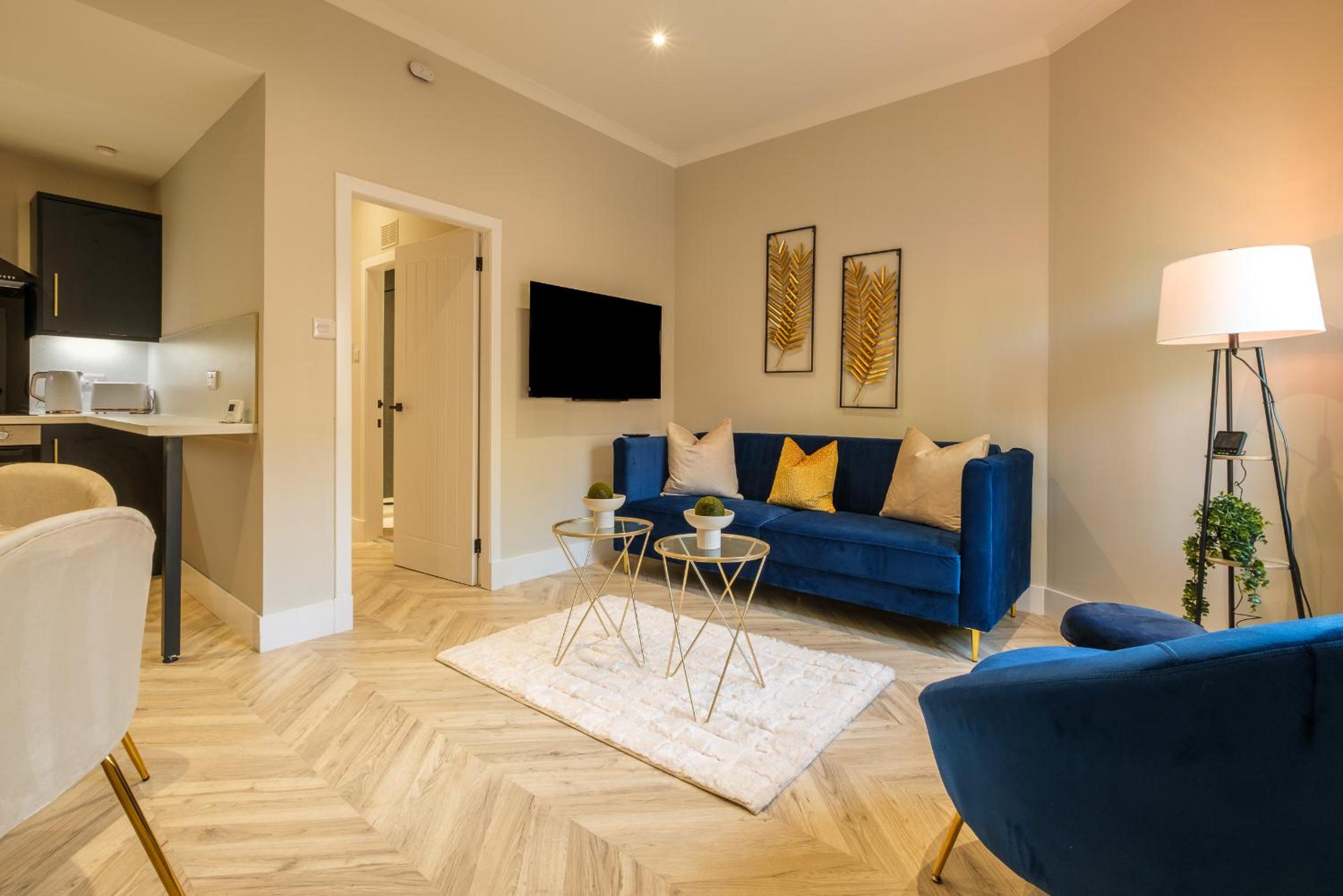 West End Retreat - SJA Stays - 2 Bed Apartment view 2