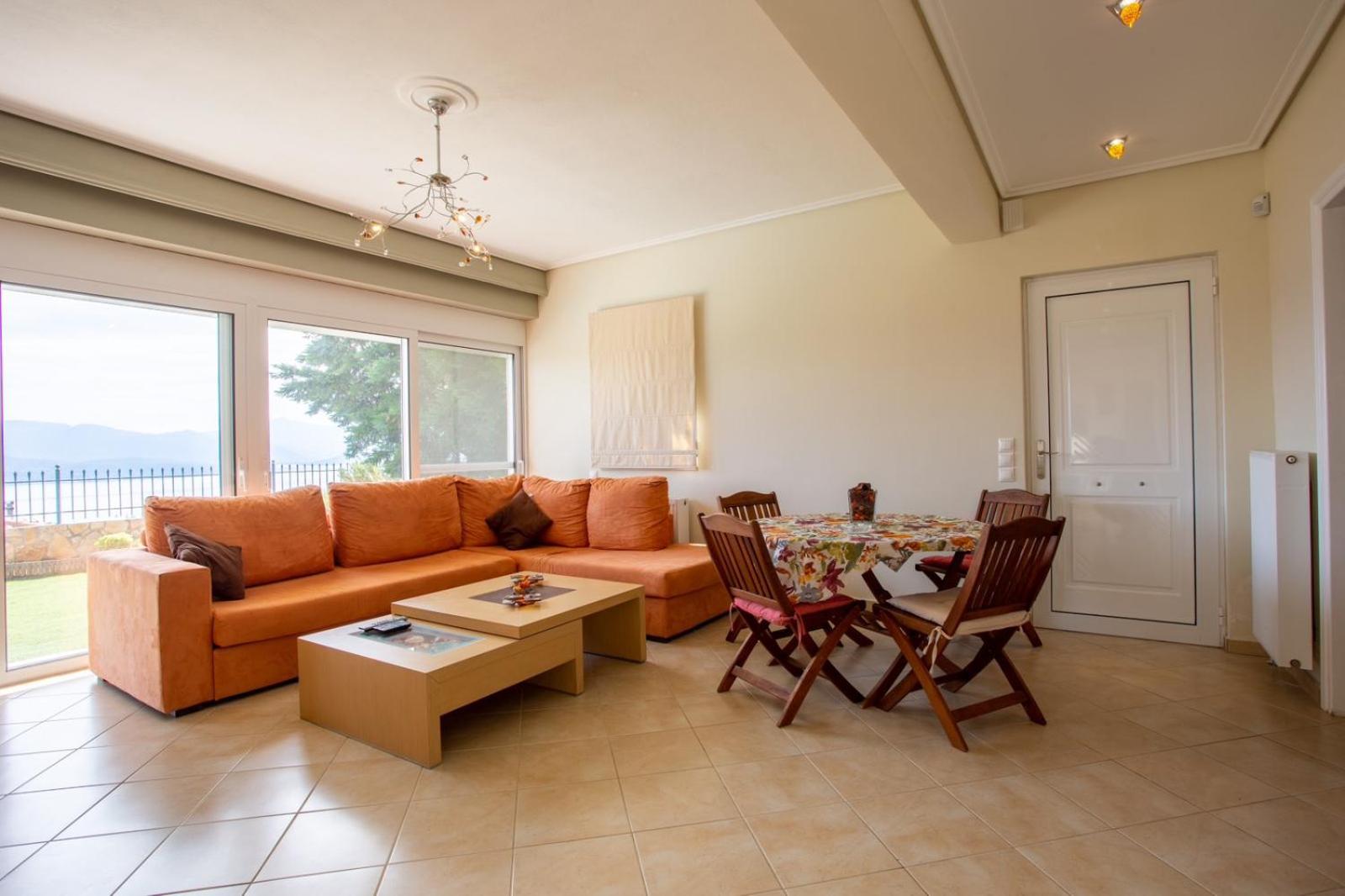 VILLA SISSY CAREFREE VACATIONSΘΕ view 2