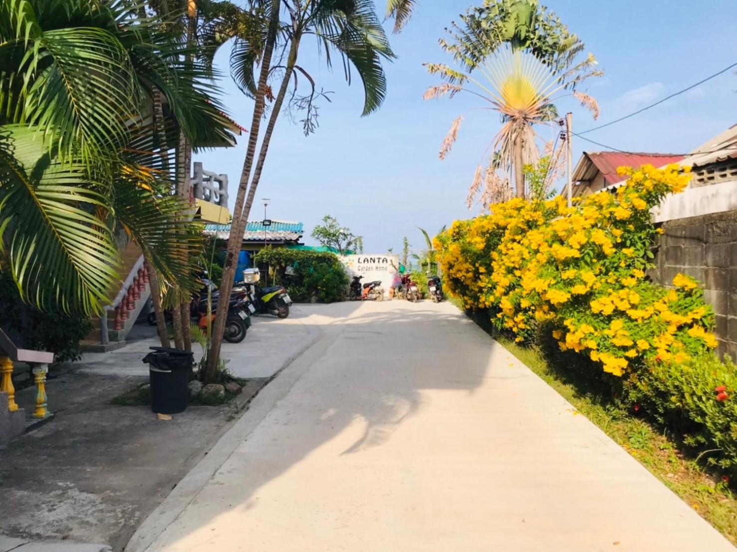 Lanta Garden Home